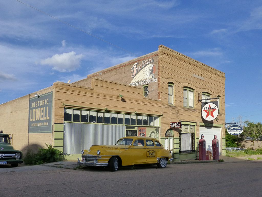 1024x768 texaco. Found in the Lowell portion of Bisbee, Arizona. Low