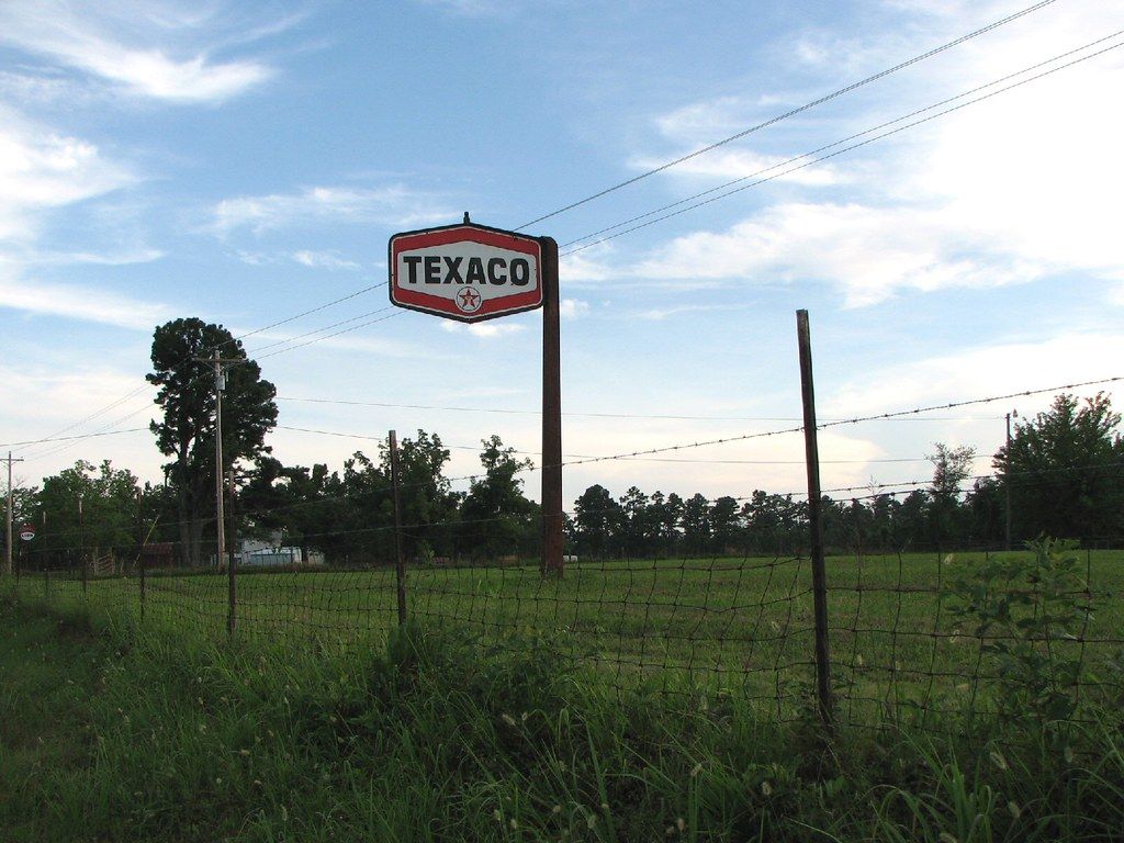 1024x768 Texaco. Mid 1960's Texaco Sign Outside A Flea Market Near O