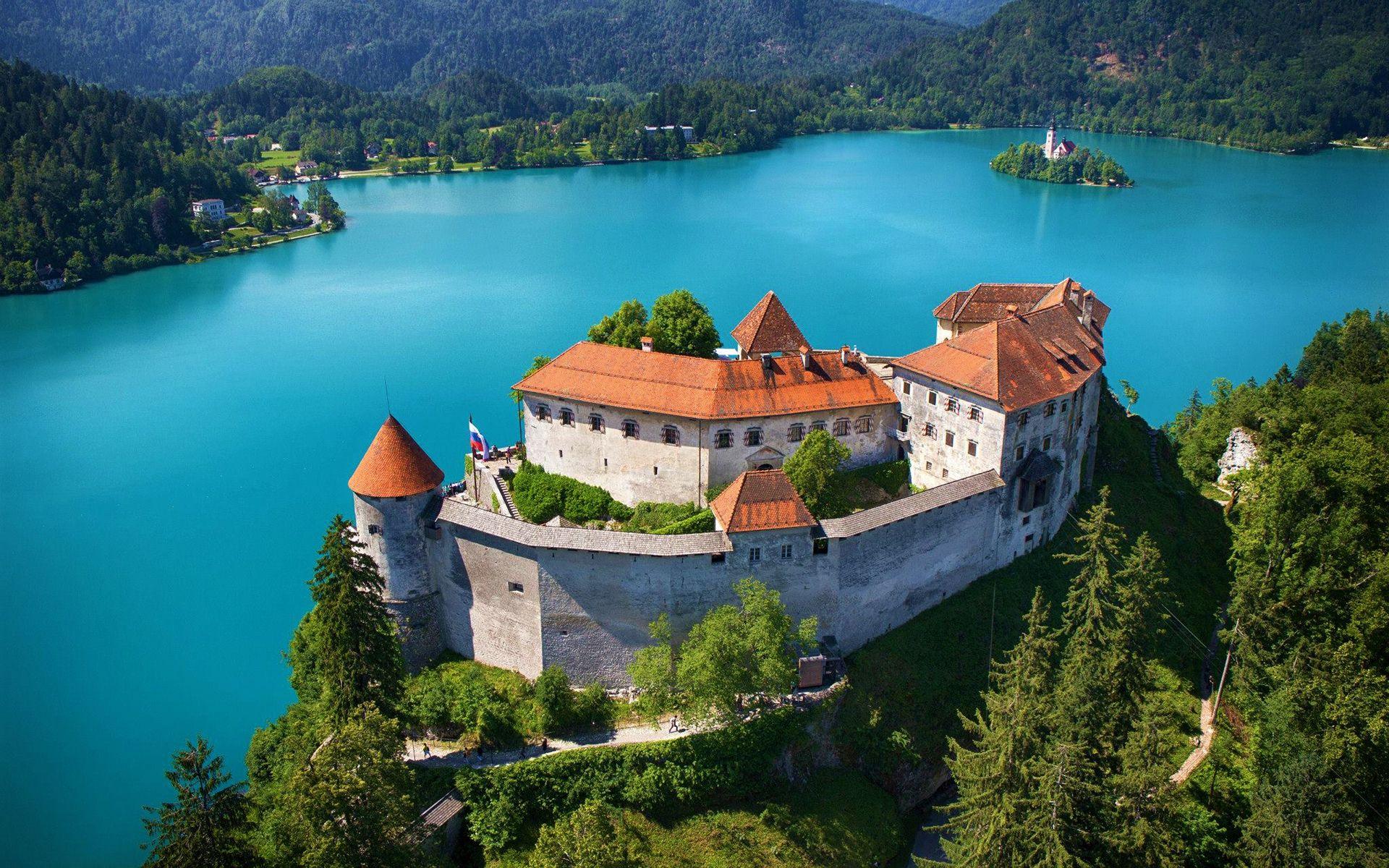 1920x1200 Oldest Castle in Slovenia on Lake Bled HD Wallpaper. Background