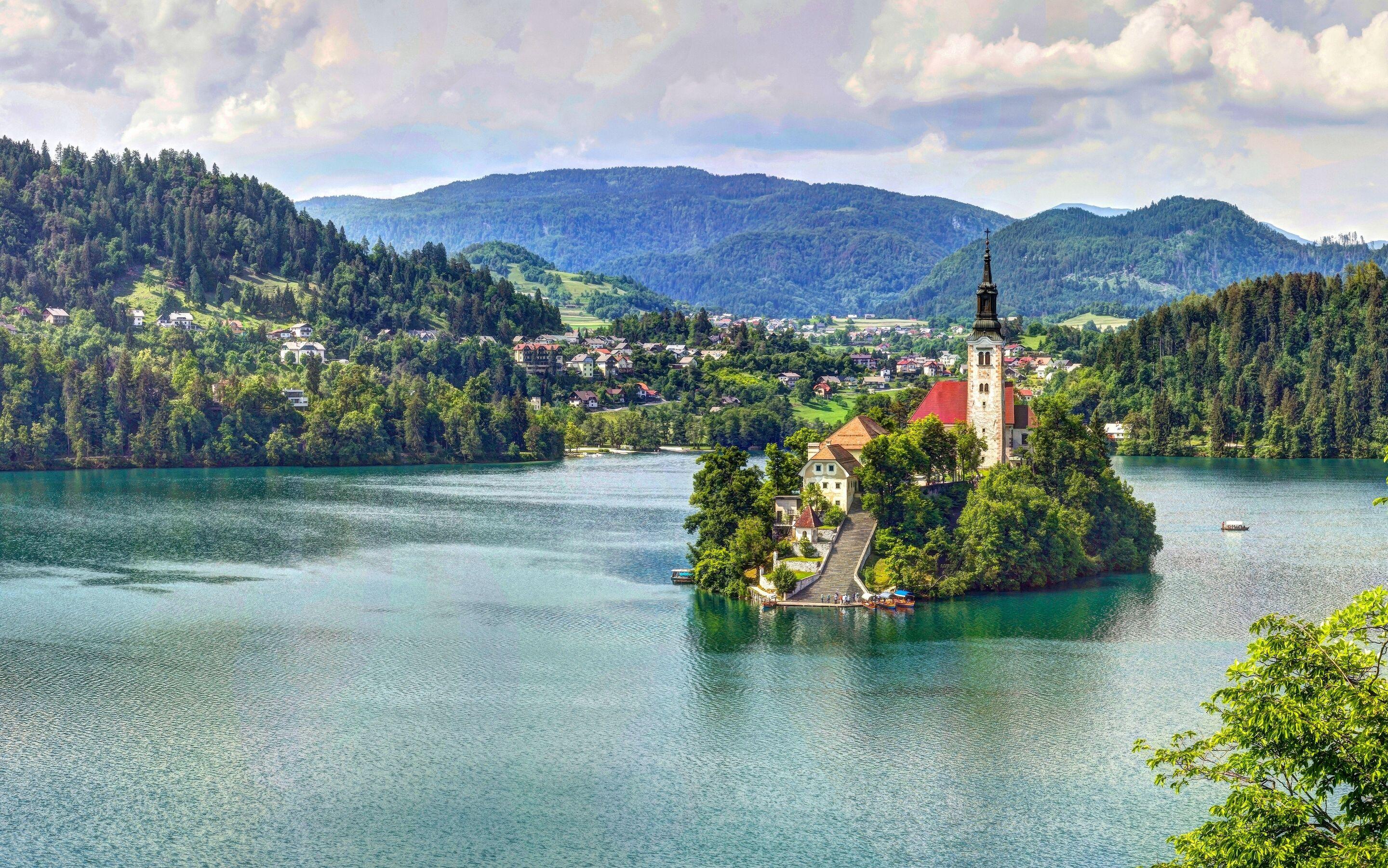 2880x1801 lake bled, slovenia, mariinsky church 1440P Resolution