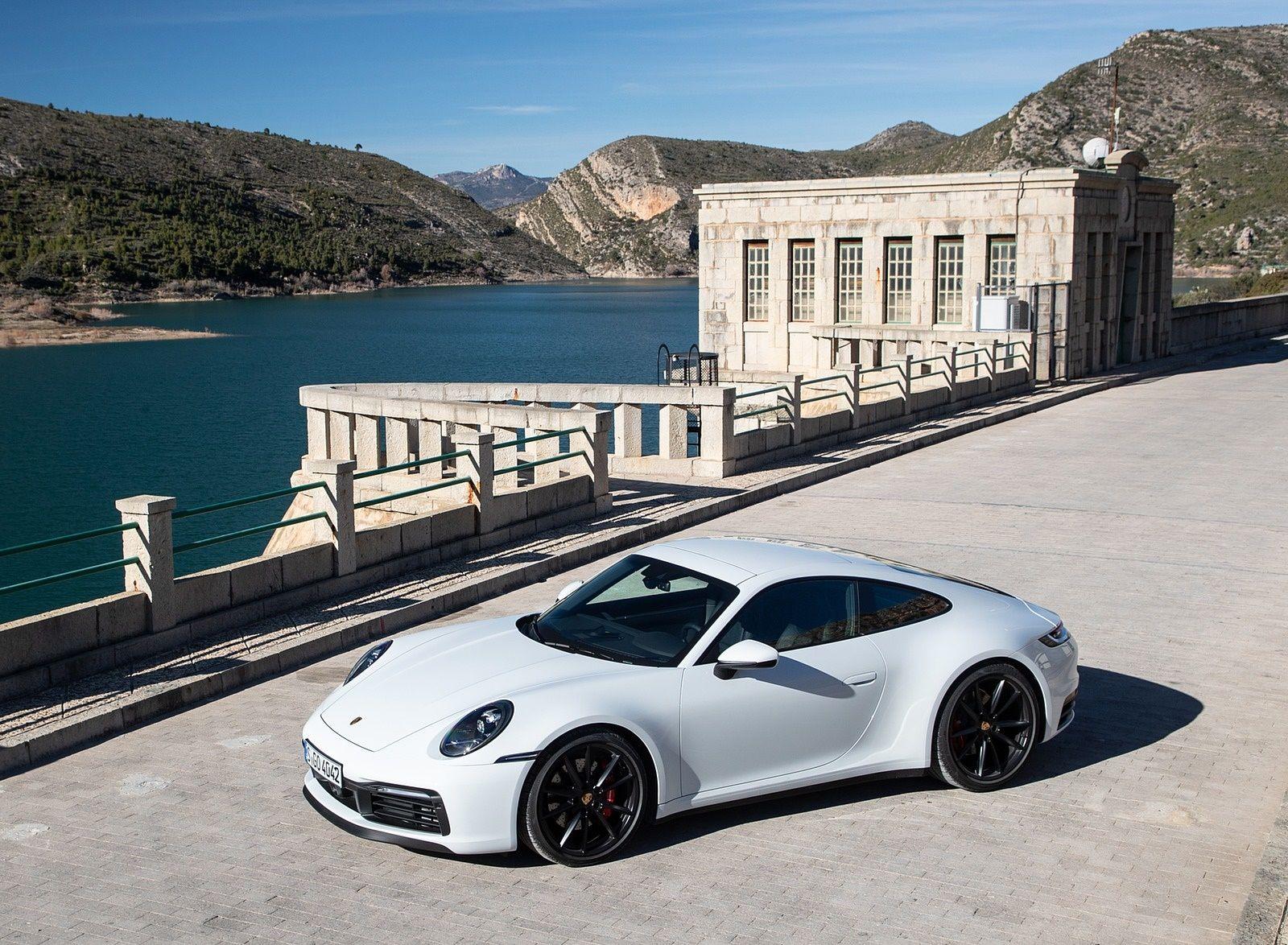 1600x1174 Porsche 911 4S (Color: Carrara White Metallic) Front Three