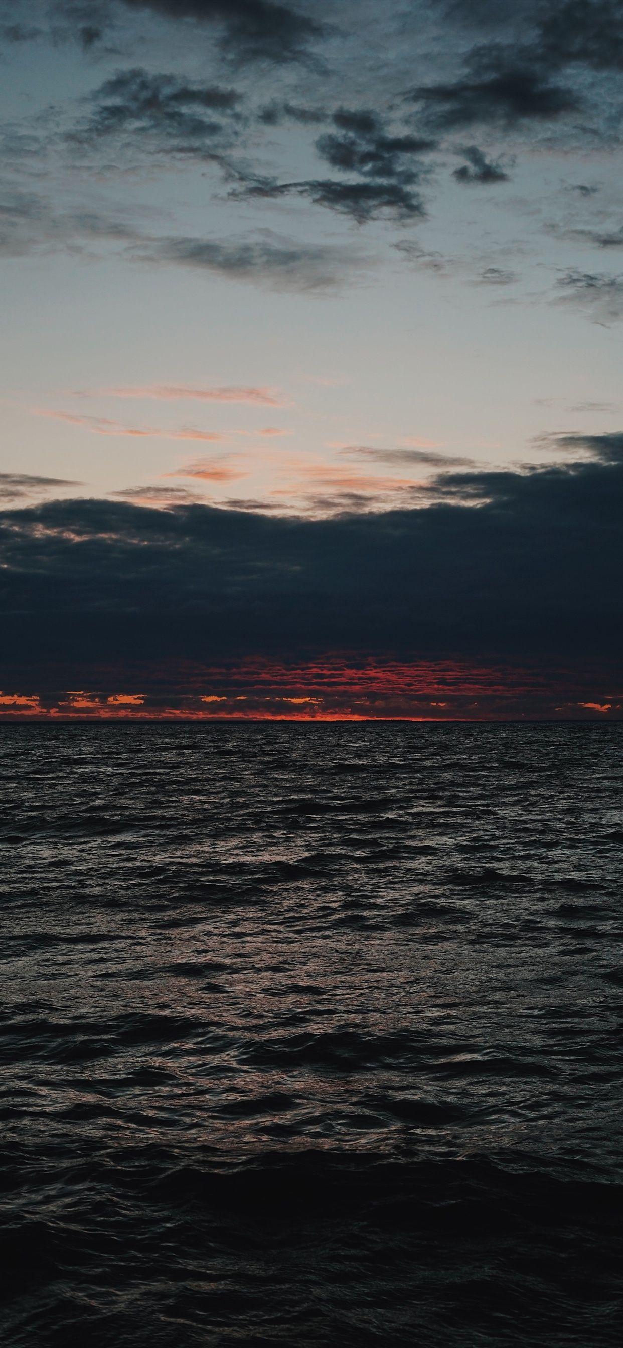 1242x2688 Sea, dark clouds, sunset iPhone XS Max, X 3GS wallpaper