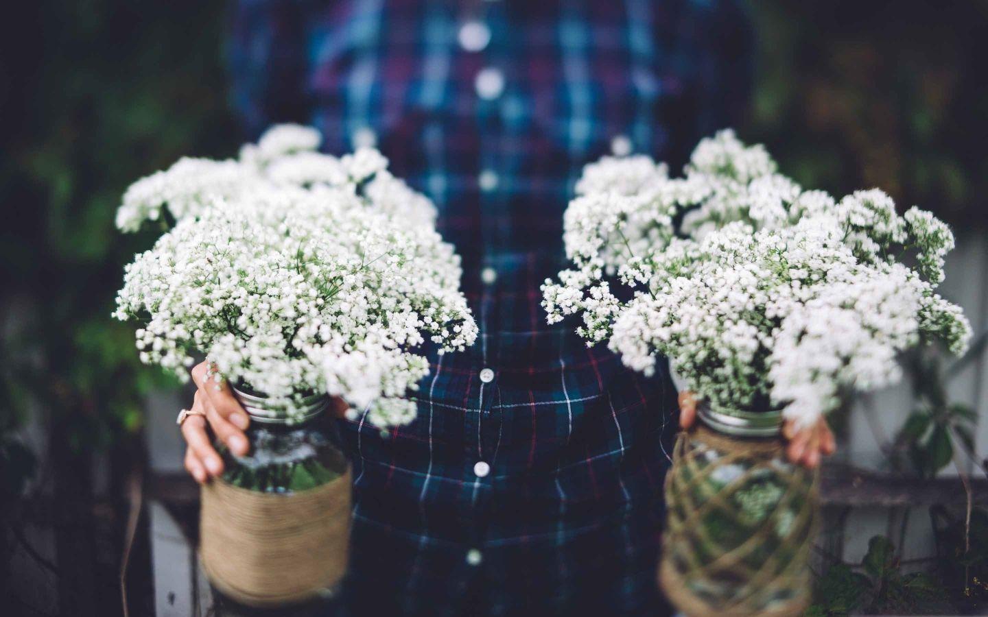 1440x900 Vintage Wedding Flowers MacBook Air Wallpaper Download