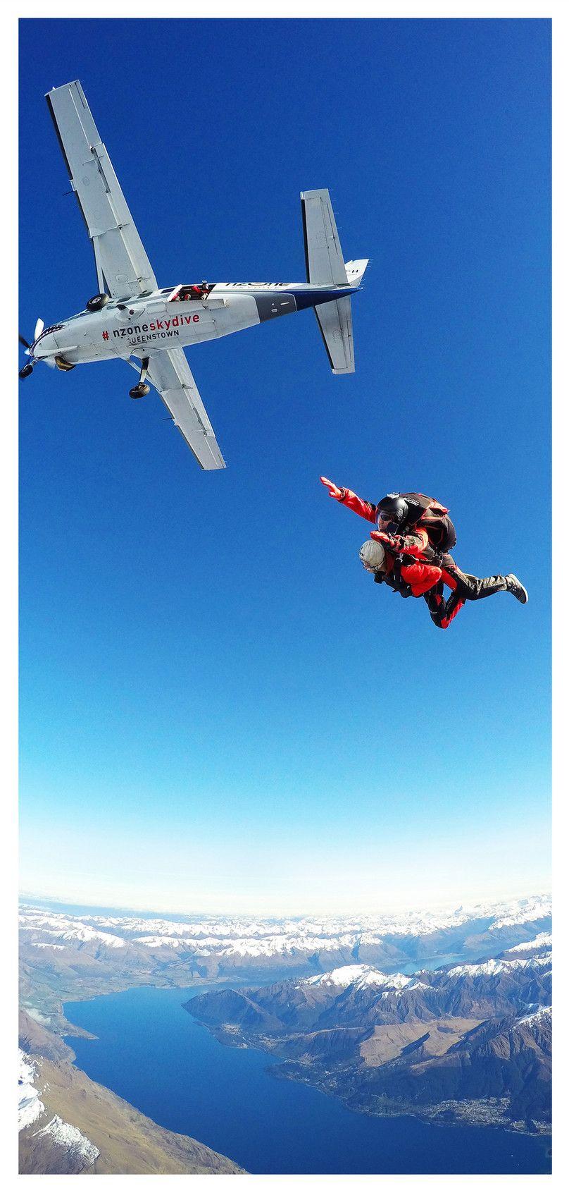 808x1692 Wallpaper For Skydiving Aerial Photography Mobile Phone Background Image Free Download 400457365