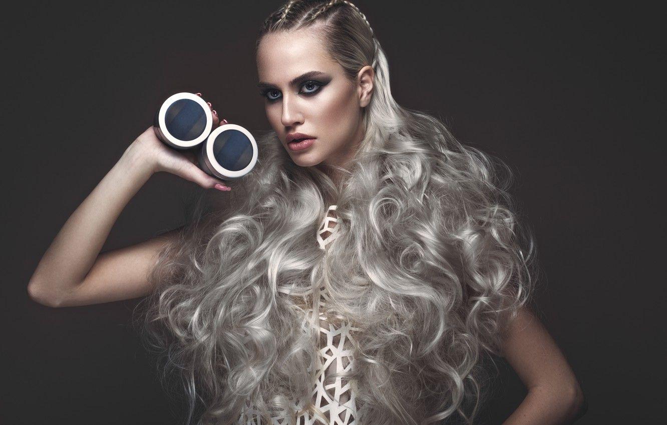 1332x850 Wallpaper girl, style, makeup, hairstyle, girl, glamour, Fashion