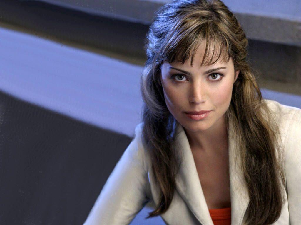 1024x768 erica durance. Erica Durance wallpaper. Erica durance