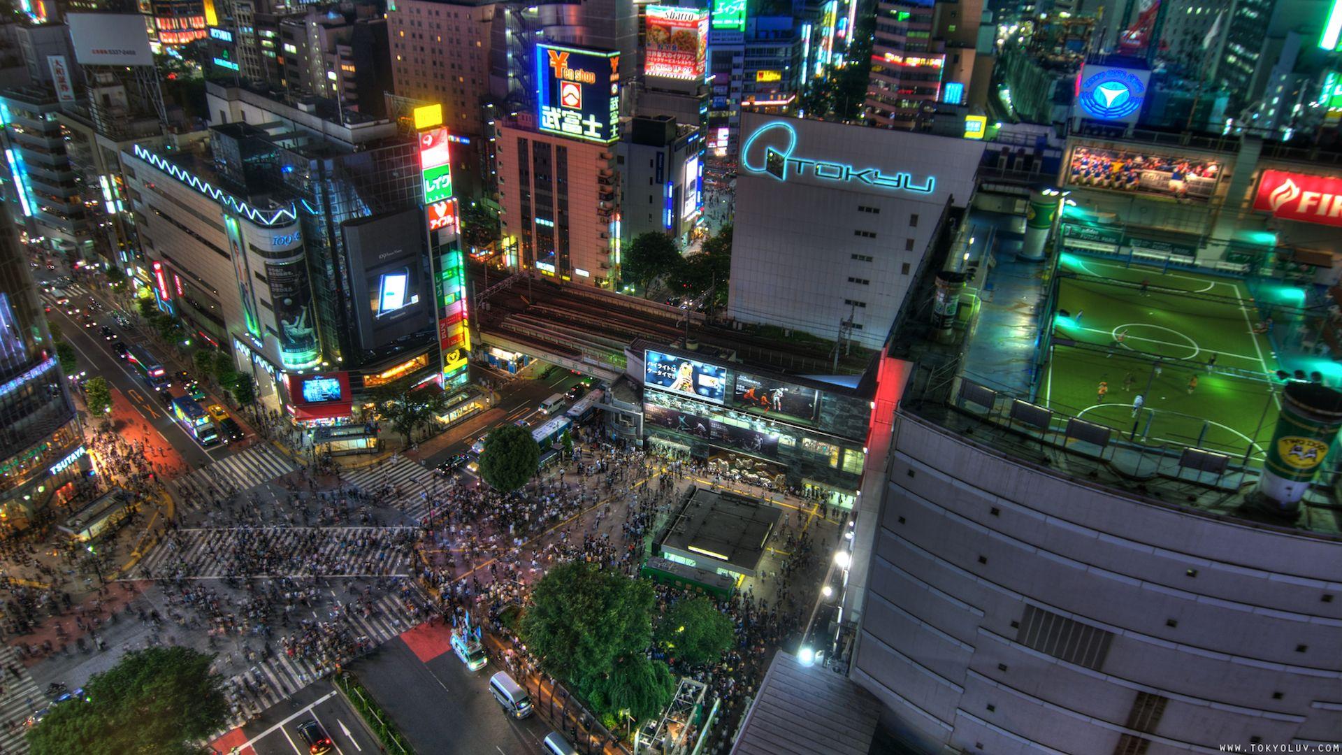 1920x1080 Busy intersection in Tokyo wallpaper and image
