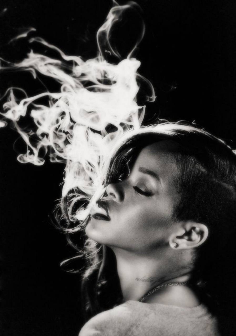 898x1280 Rihanna wallpaper