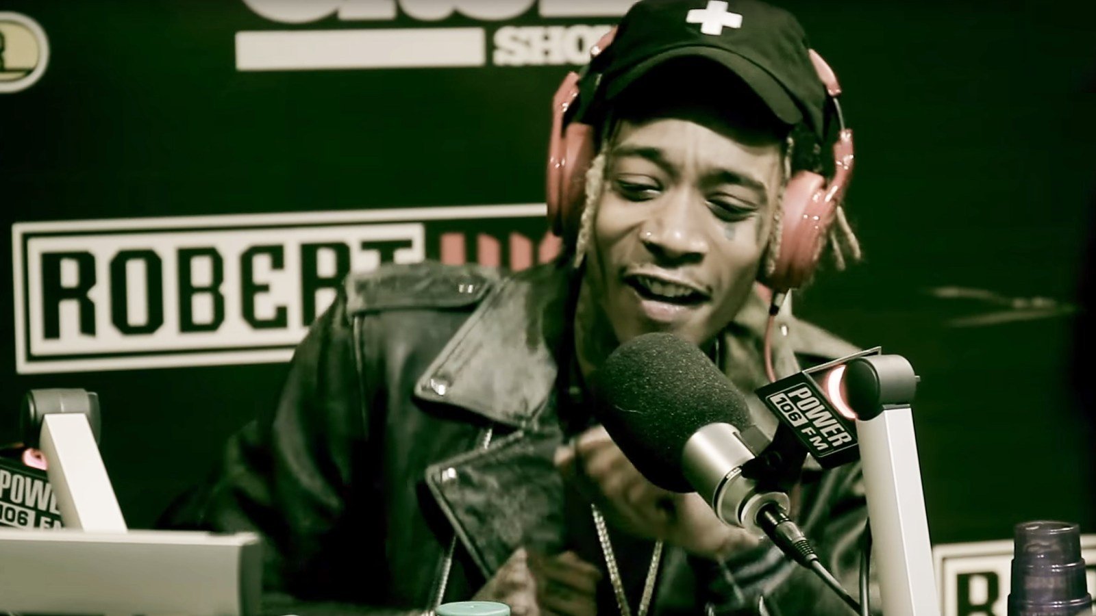 1600x900 Watch Wiz Khalifa Give Adele's 'Hello' a Stoner 'Twist'
