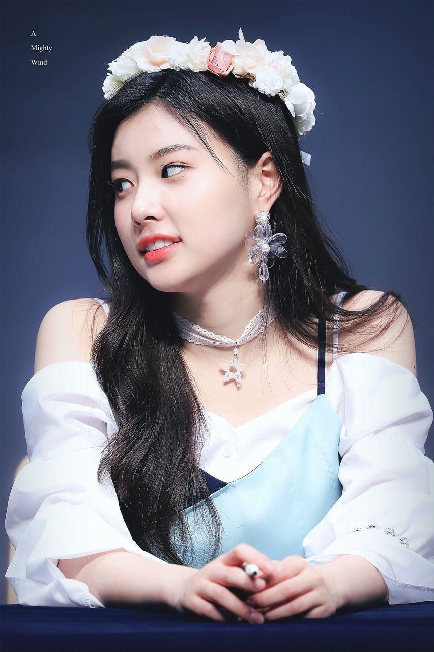 Kang Hyewon Aesthetic Wallpapers - Top Free Kang Hyewon Aesthetic ...