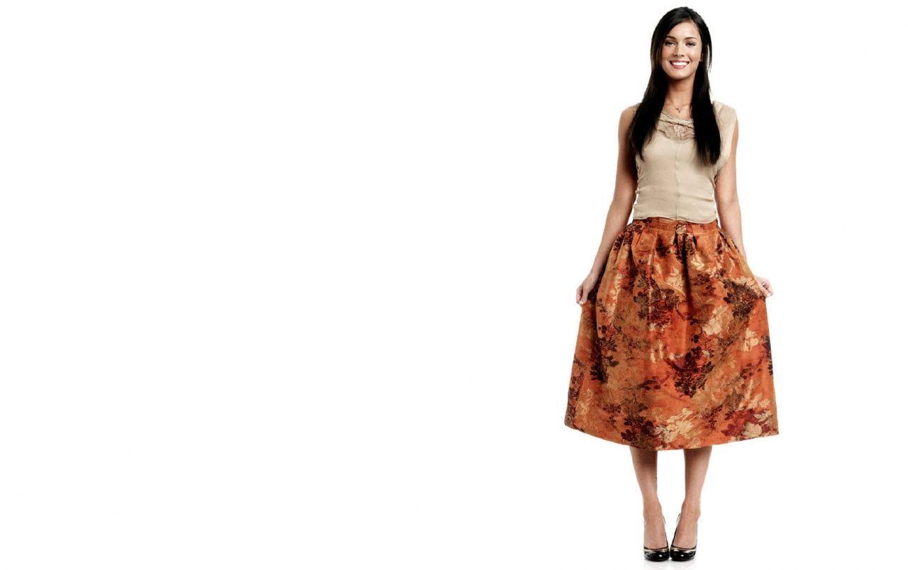 1280x804 Megan Fox Orange Skirt wallpaper. Megan Fox Orange Skirt stock