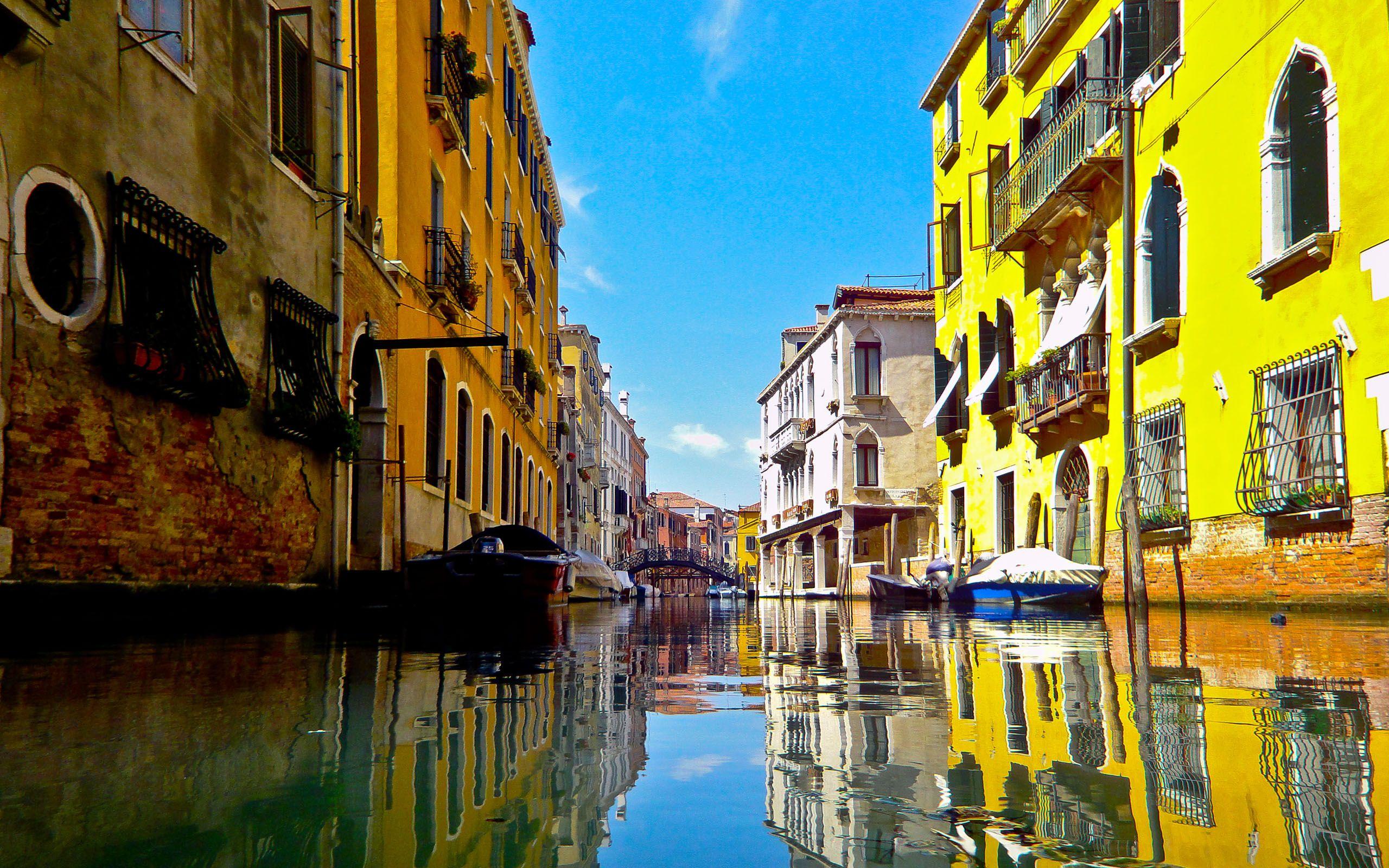 2560x1600 Italy Wallpaper