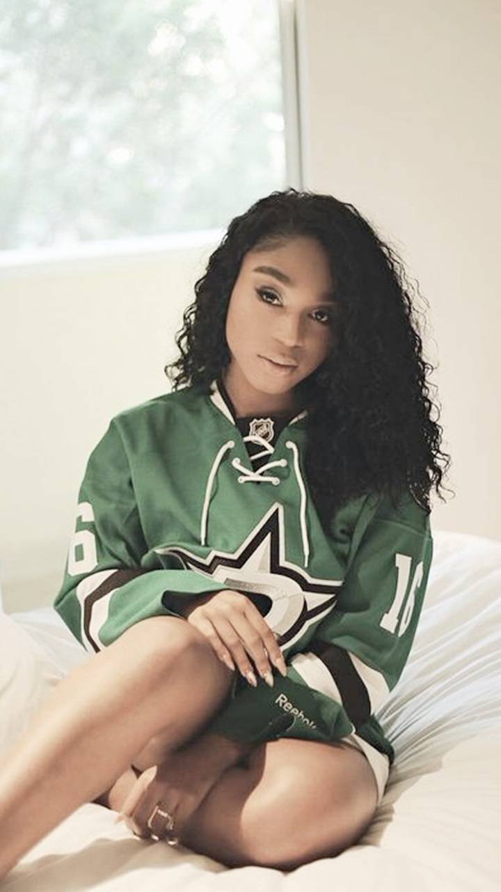 720x1280 Normani Kordei wallpaper