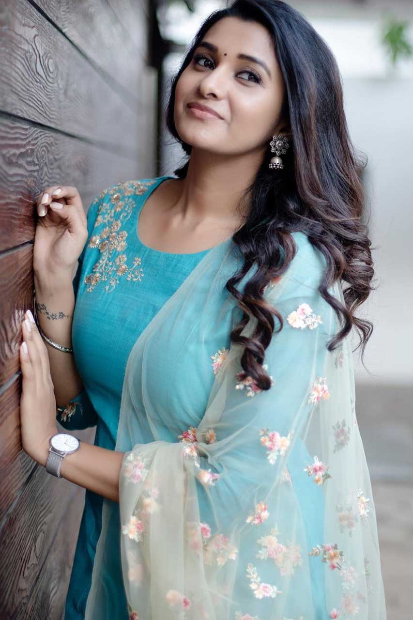 853x1280 Priya Bhavani Shankar- Photo Gallery
