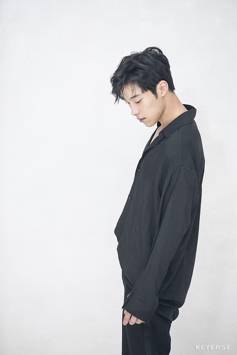 800x1200 image about Woo Dohwan