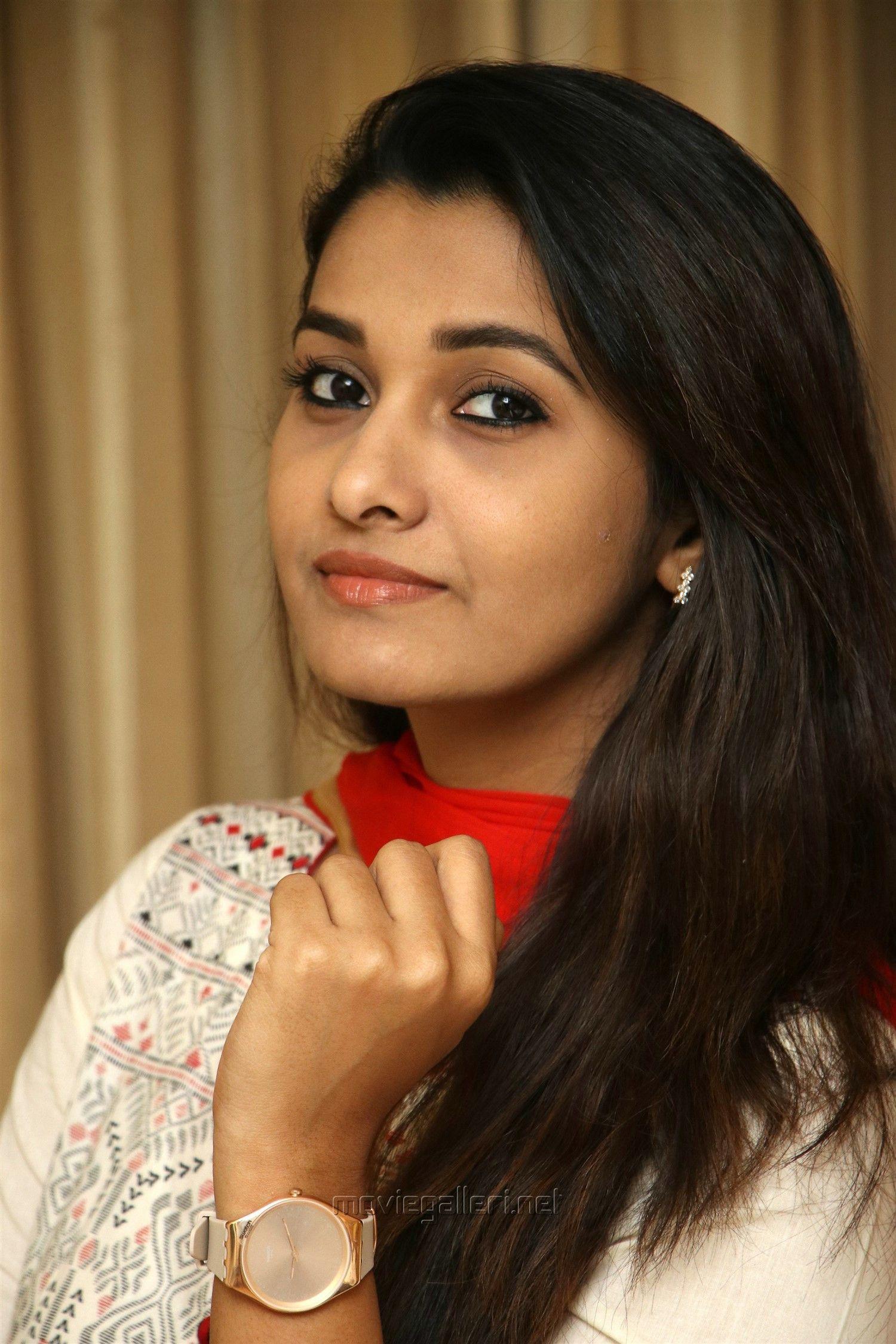 1500x2250 Actress Priya Bhavani Shankar Cute Photo HD. New Movie Posters
