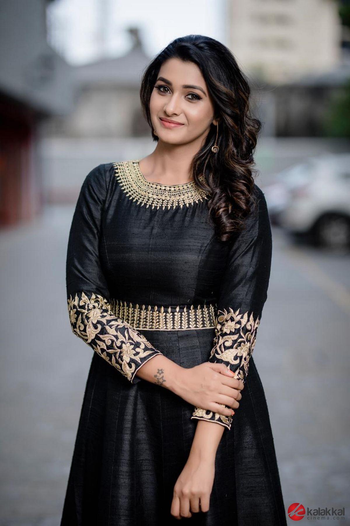 1200x1801 Actress Priya Bhavani Shankar Photo