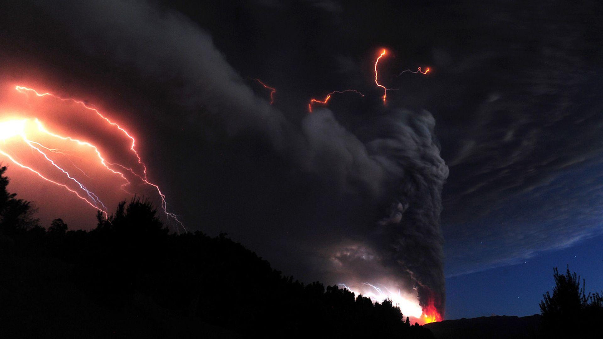 1920x1081 Landscapes mountains volcano lava fire smoke fire lightning storm