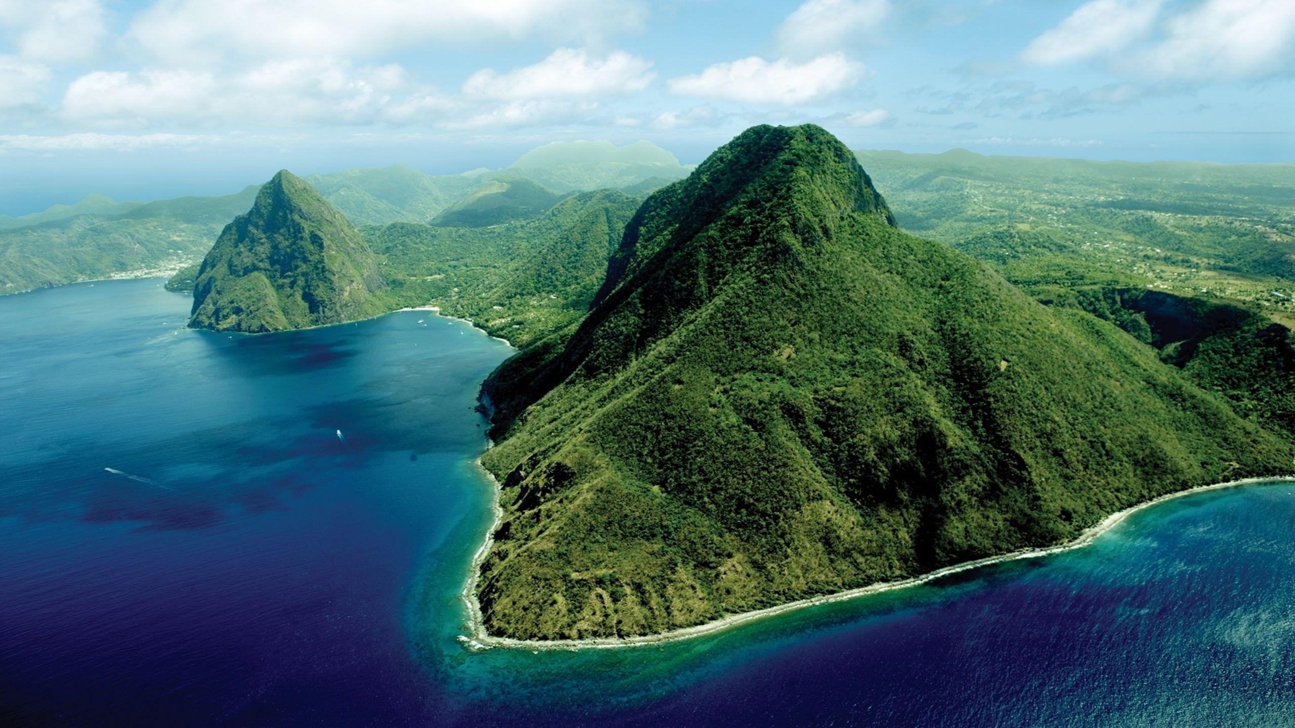 Saint lucia. Охраняемый природный район питон сент-Люсия. Суфриер сент-Люсия. Остров сент Люсия. Сент Люсия гора жими.