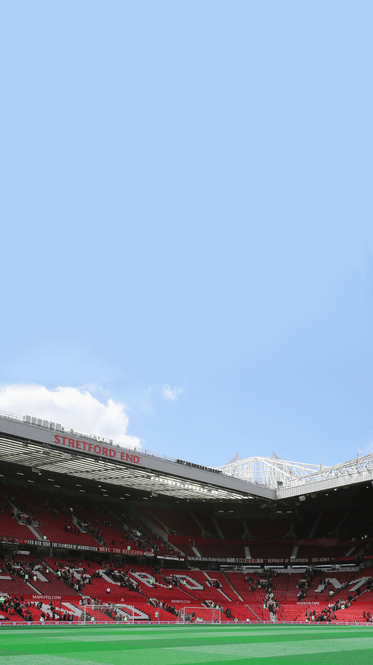 750x1334 Man United's Old Trafford Stadium HD Wallpaper for Mobile Free
