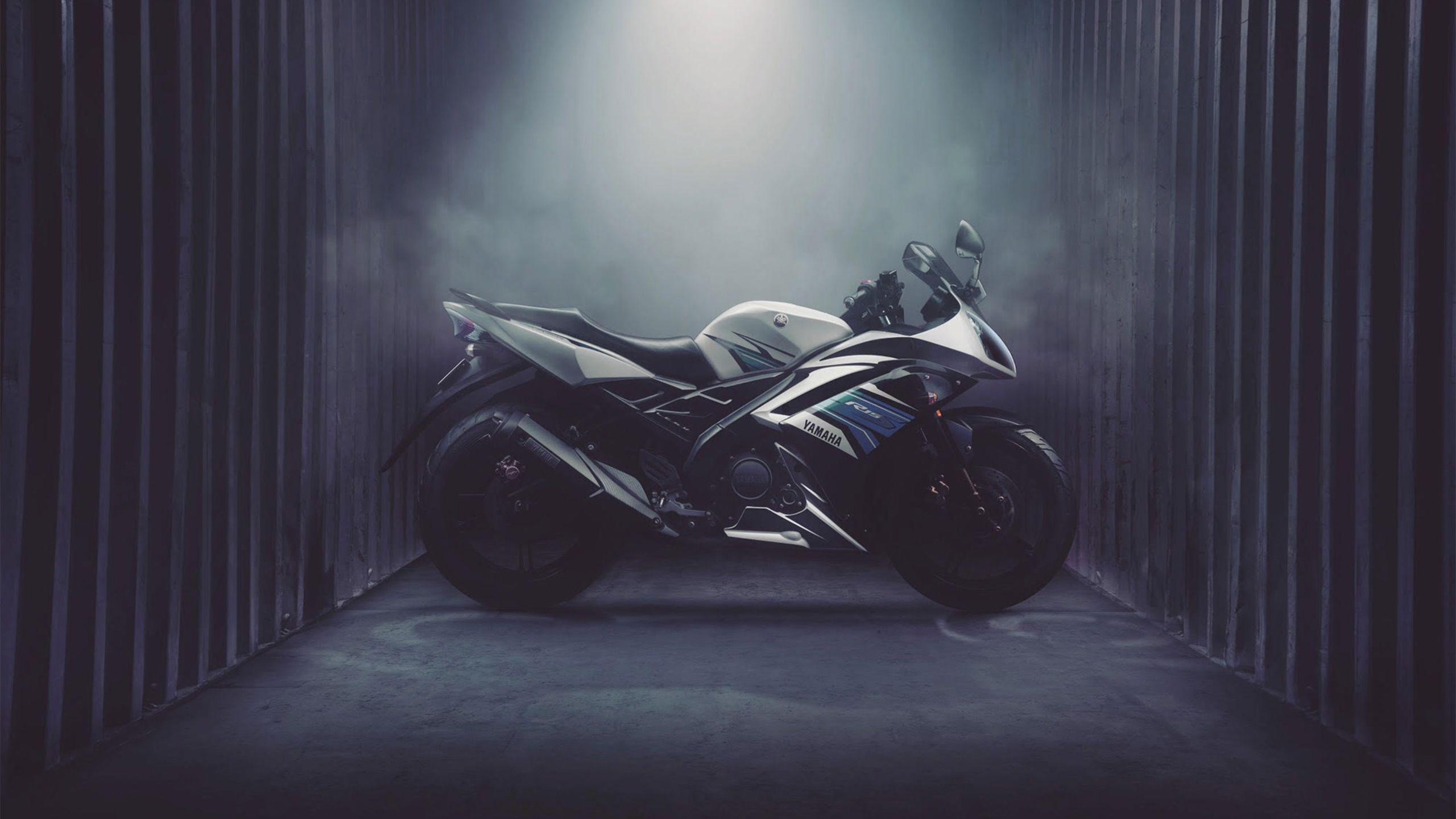 2560x1440 Yamaha R15 Sports bike Wallpaper