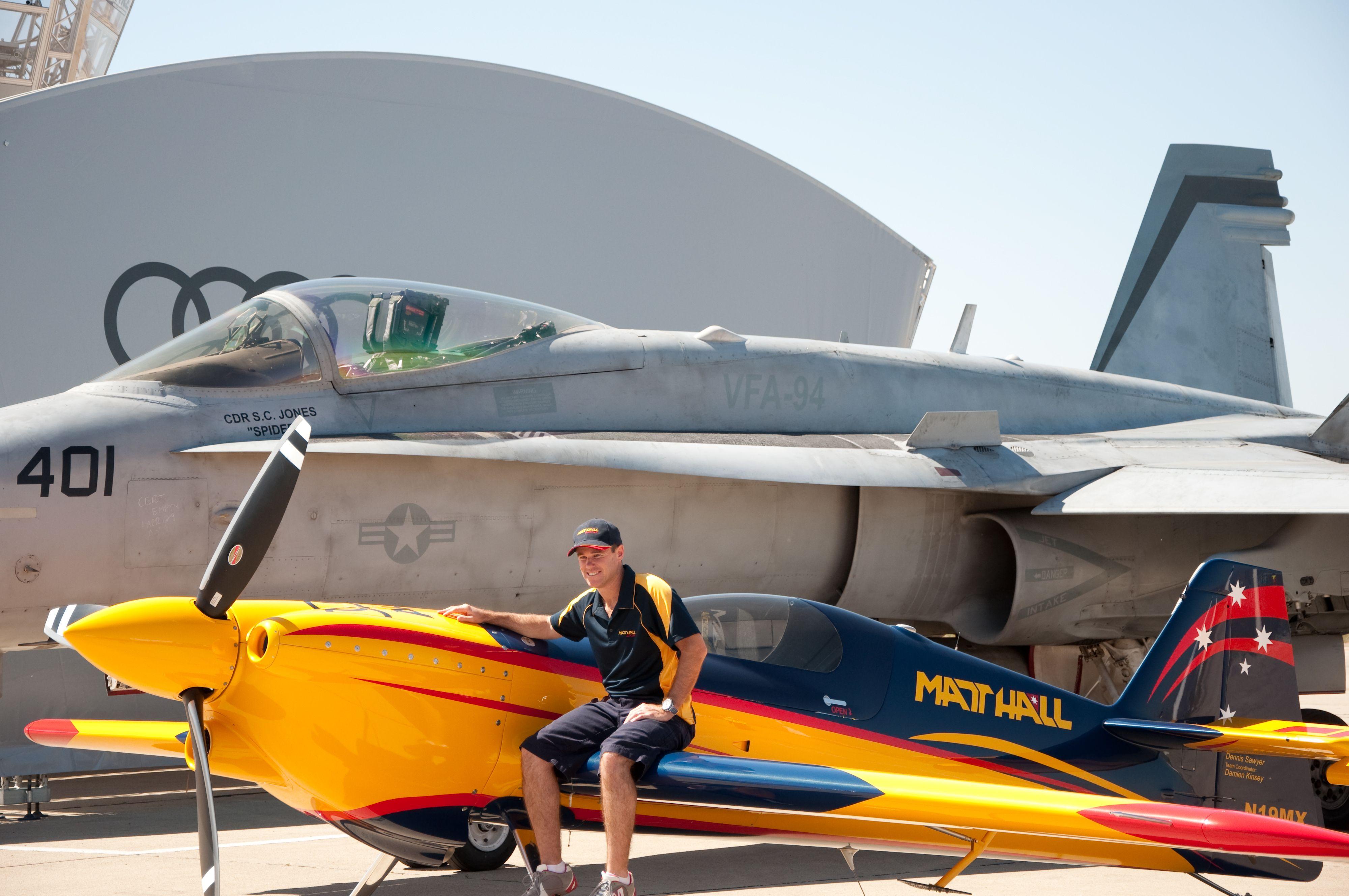 4000x2657 RED BULL AIR RACE Airplane Plane Race Racing Red Bull Aircraft Jet