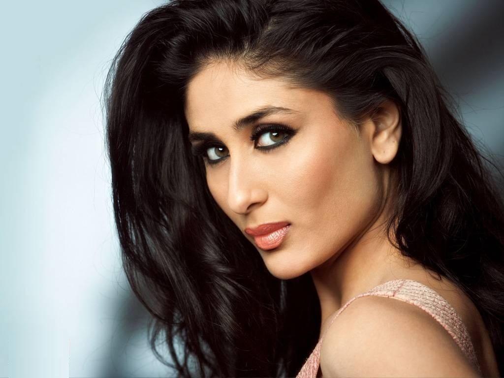 1024x768 Ravishment: Kareena Kapoor Bollywood Actress HD Wallpaper