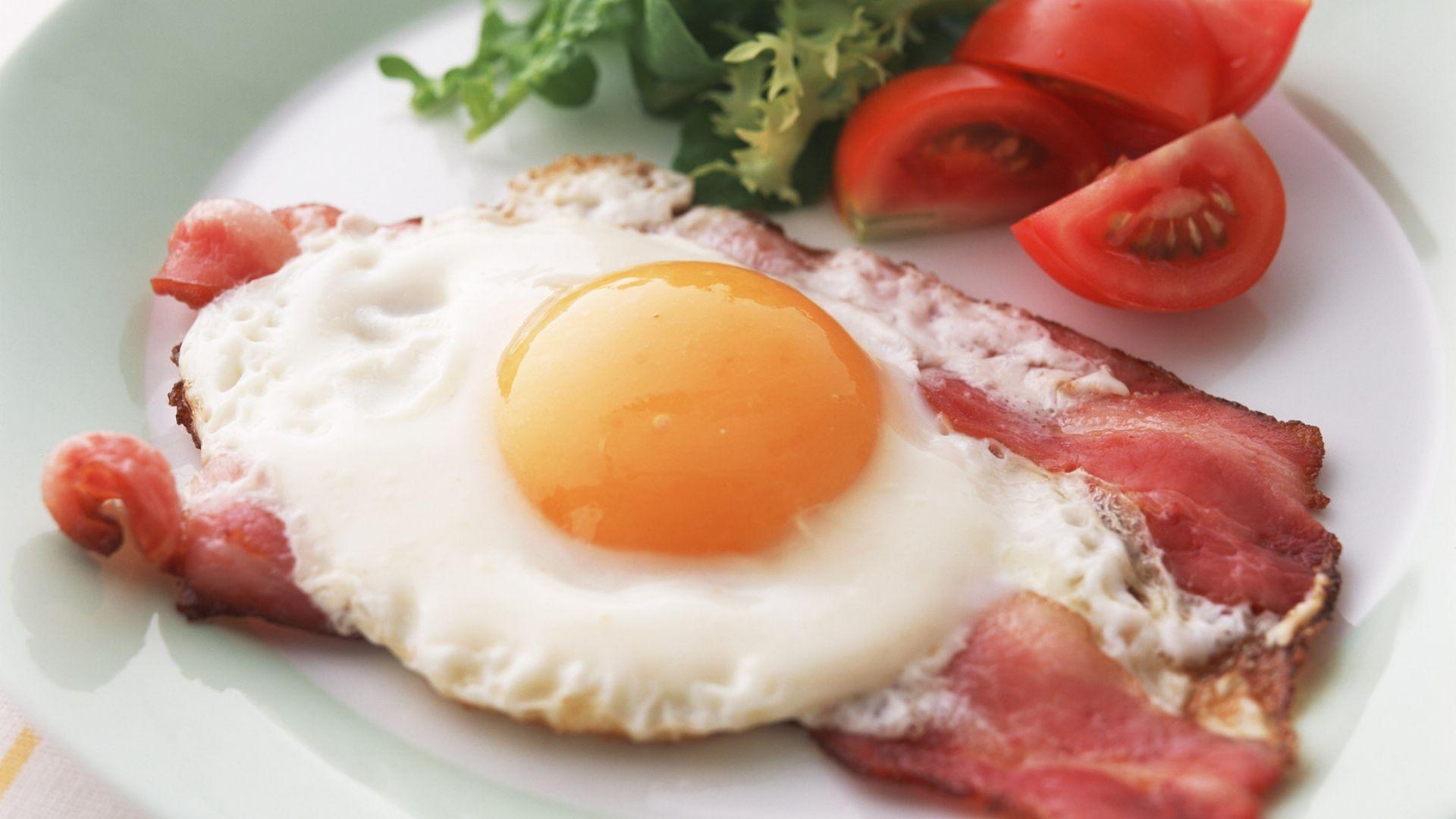 1920x1080 Download Wallpaper 1920x1080 egg, tomato, bacon, fried eggs