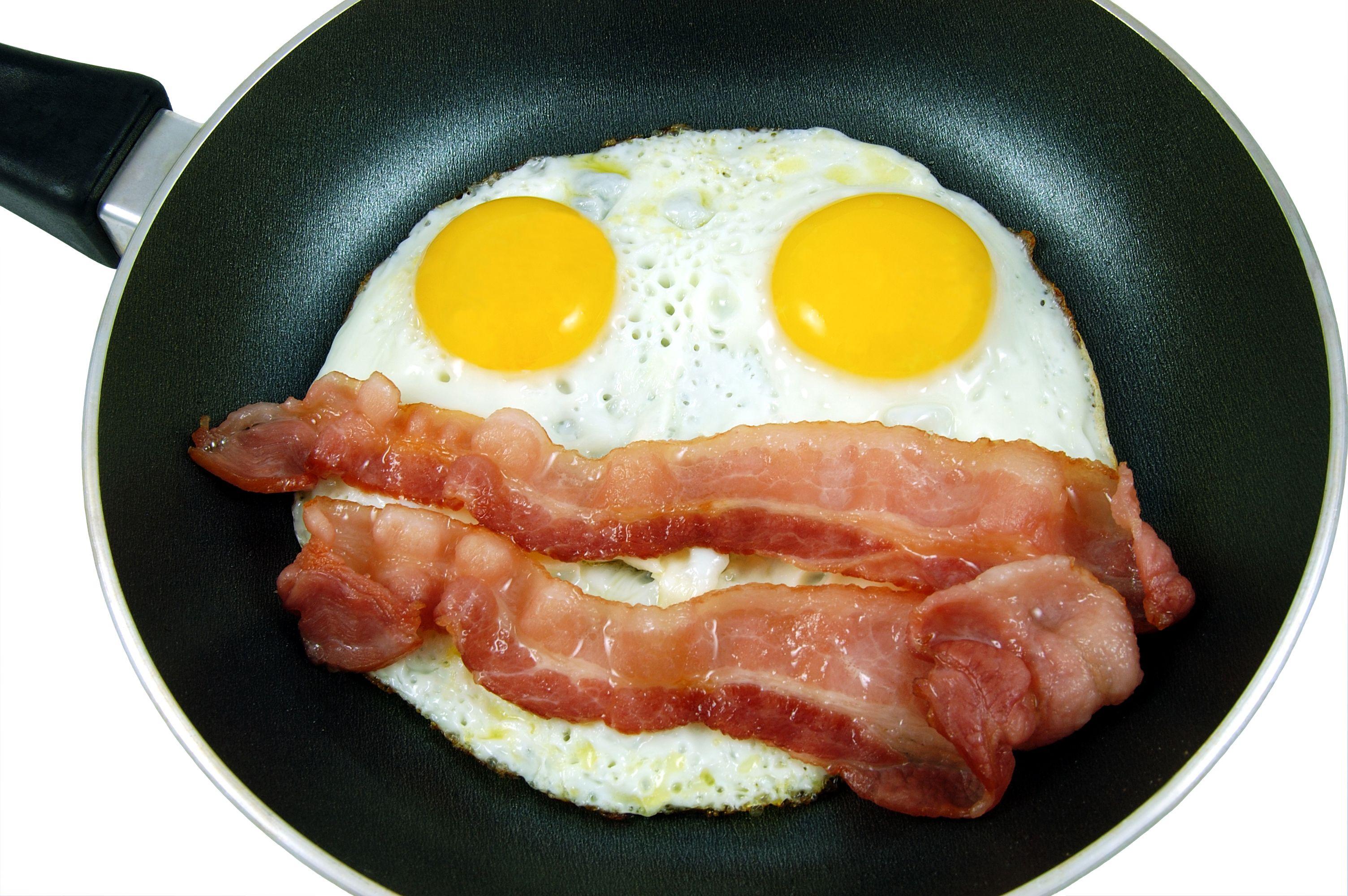 3008x2000 Picture Food Bacon Ham Fried egg Frying pan 3008x2000