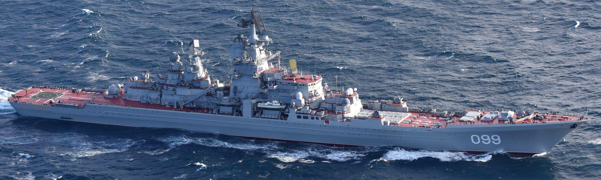 2048x616 Kirov Class Battlecruiser Pyotr Velikiy Passing Through
