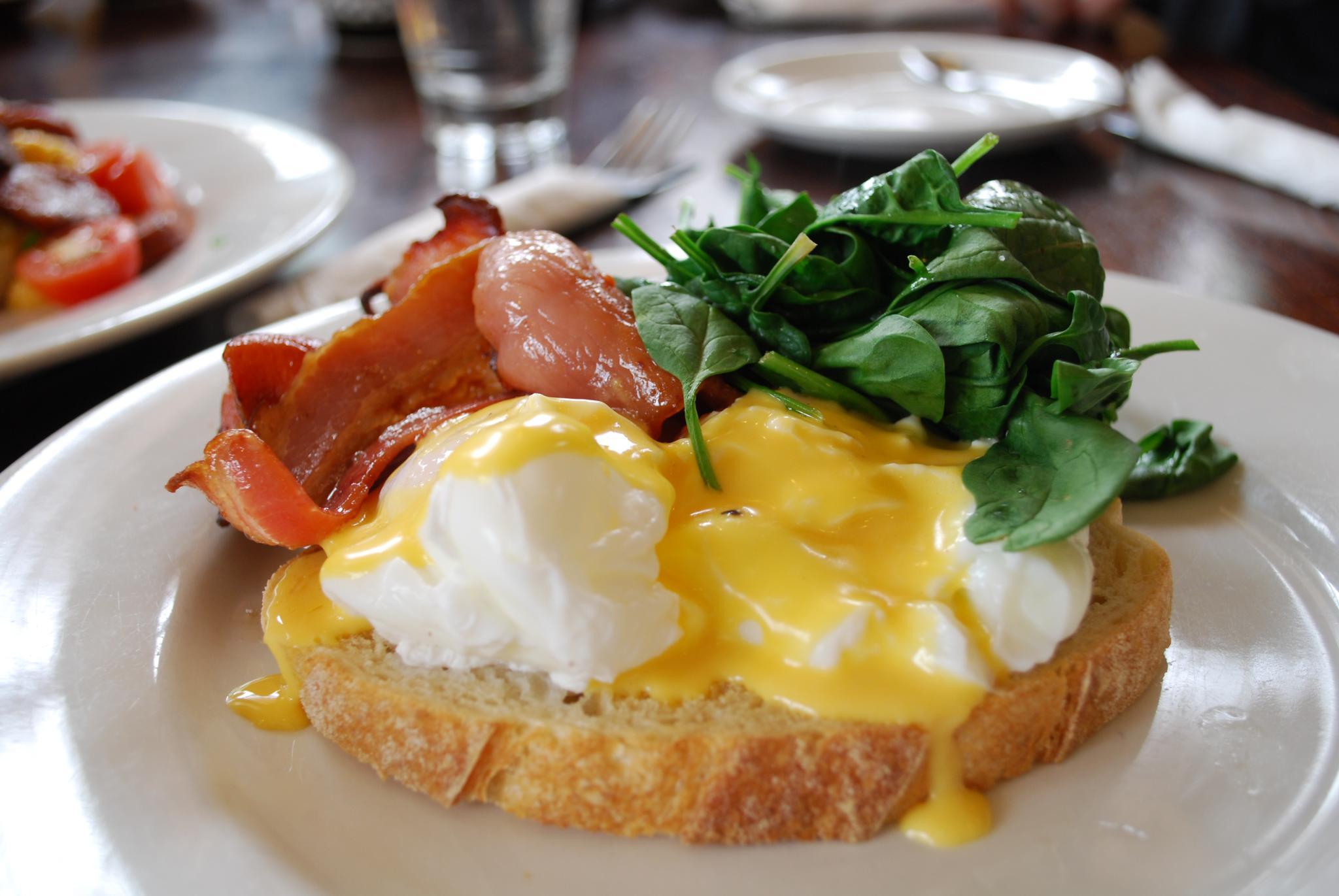 2048x1371 Eggs Benedict with