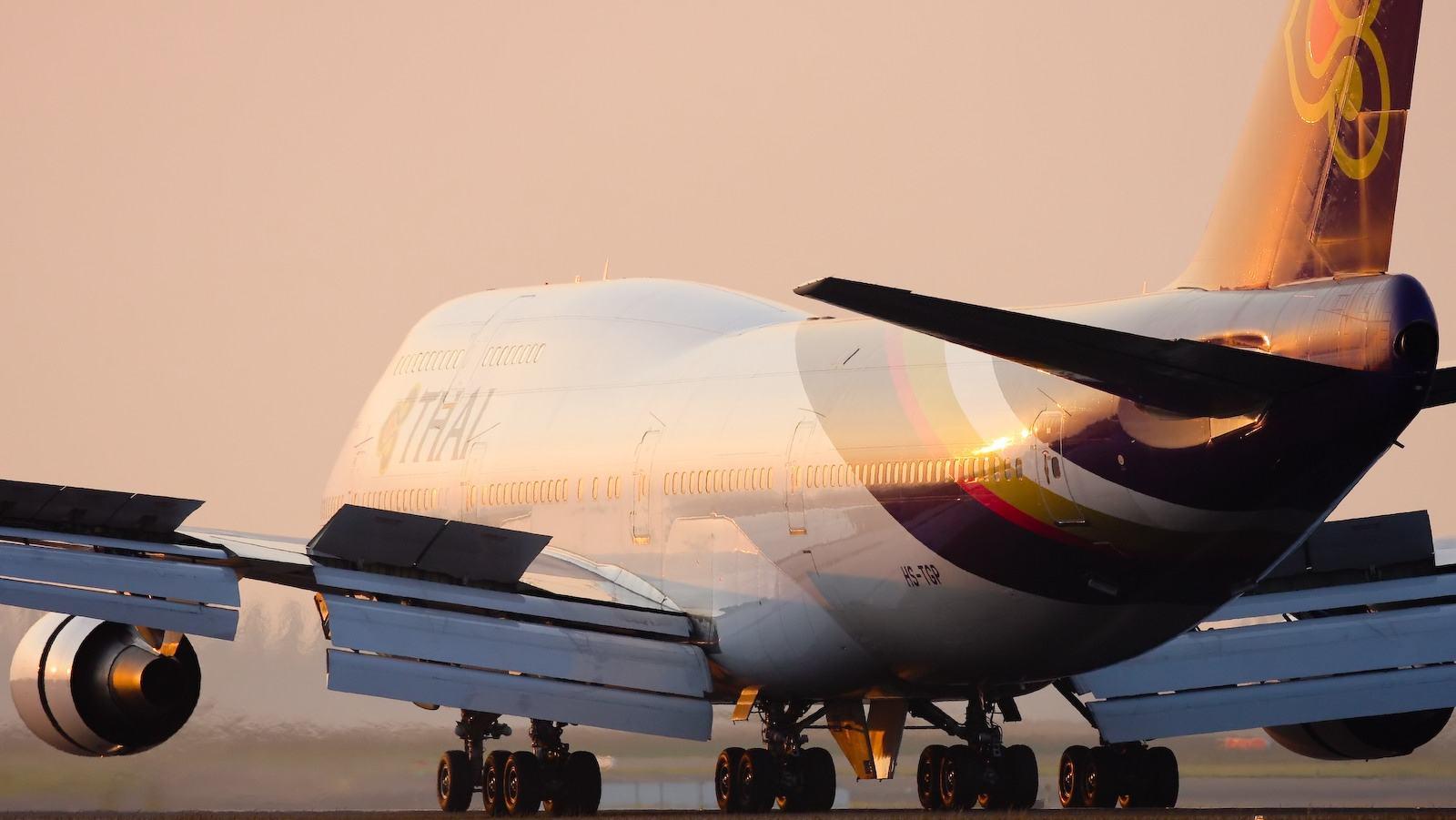 1600x901 Free download Download Wallpaper Background Boeing 747 400 Thai