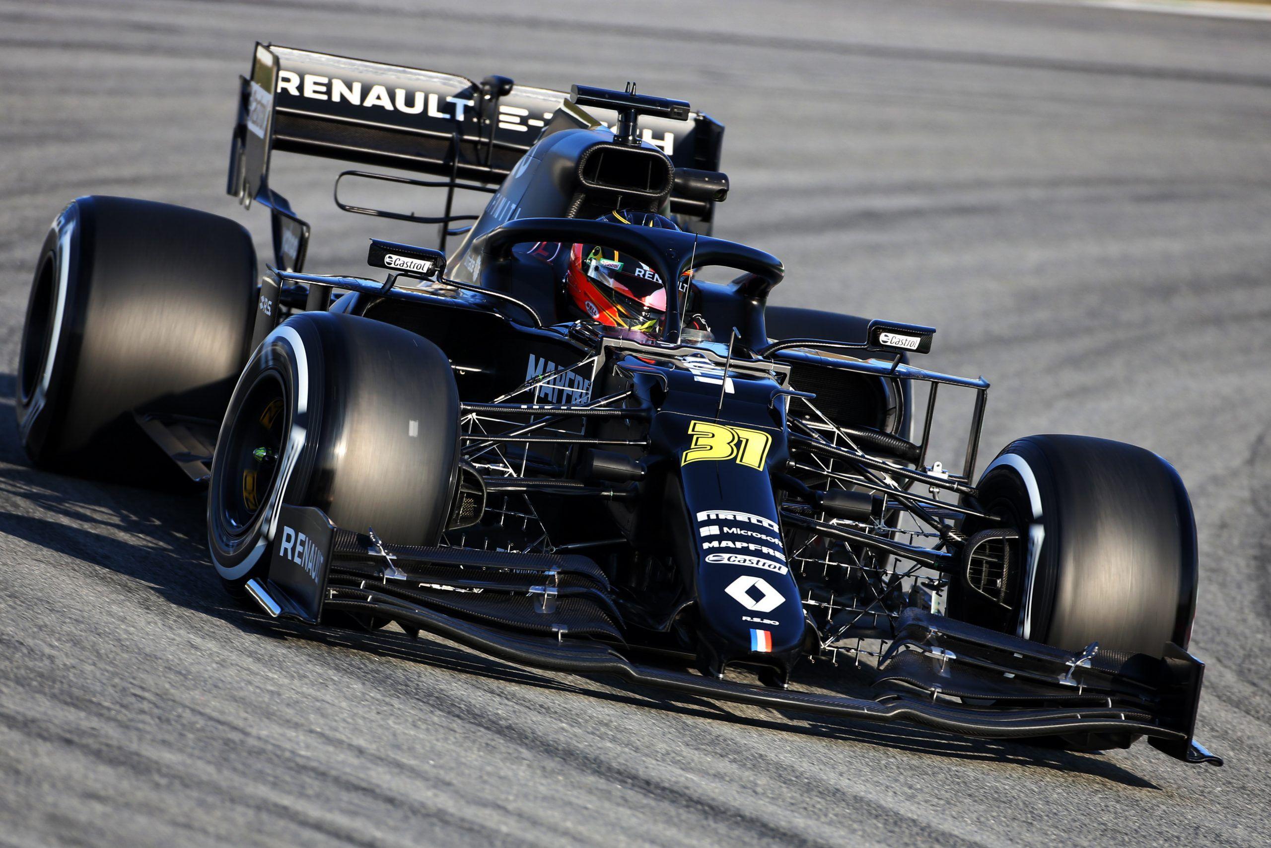 2560x1707 Renault RS20 F1 Car launch photo