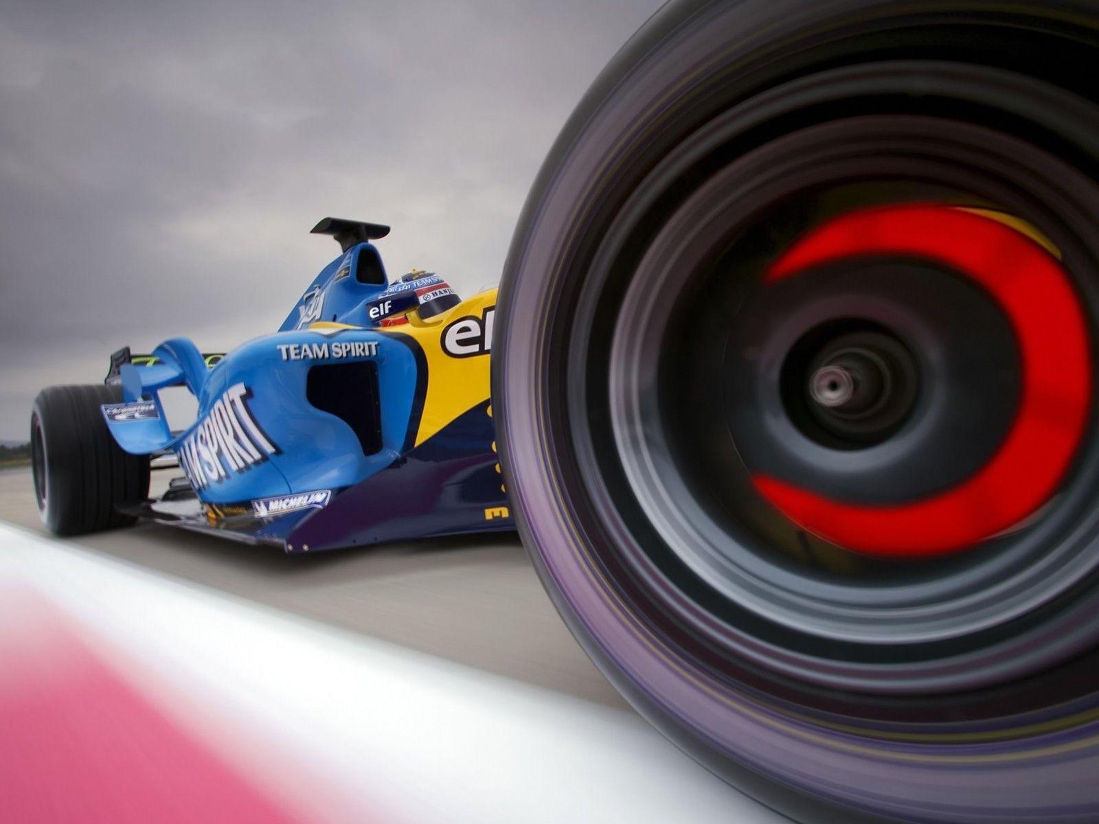 1600x1200 Fernando Alonso, Renault F1 Team Wallpaper HD / Desktop