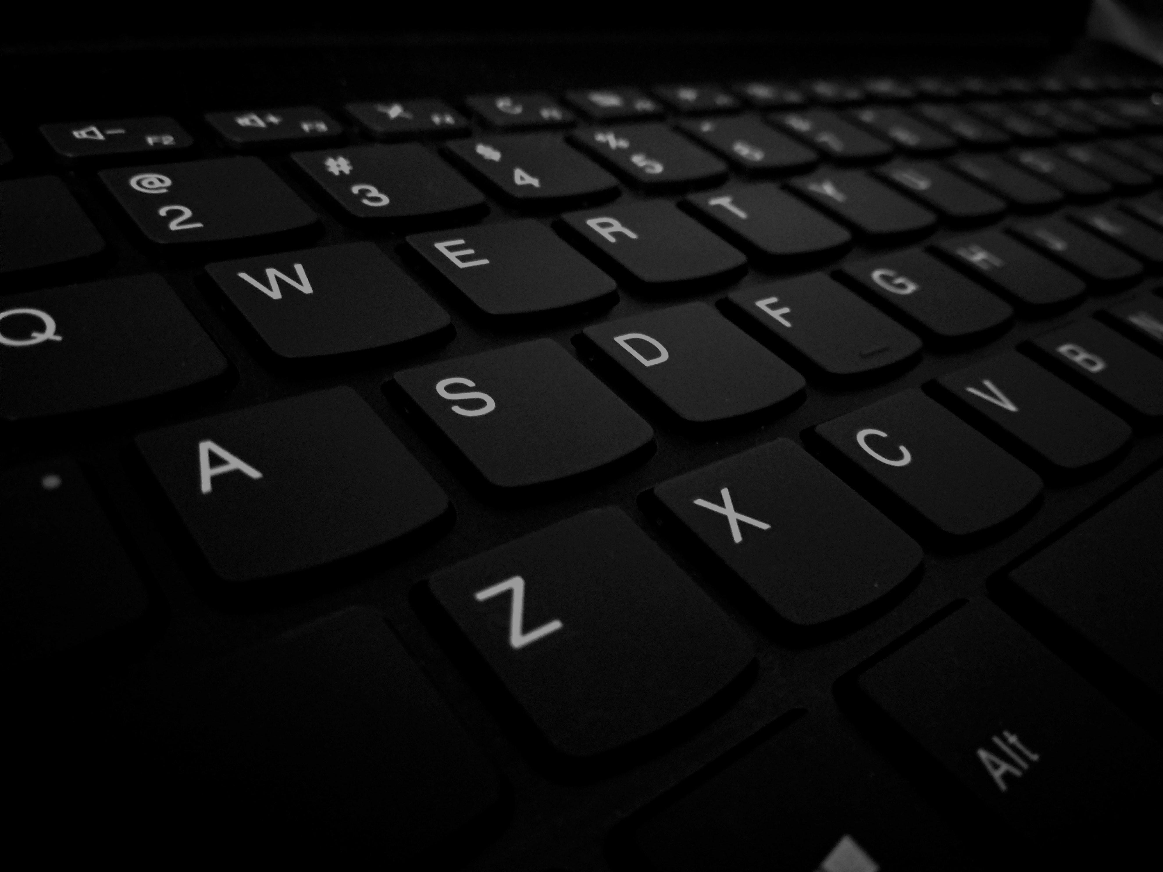 4000x3000 Keyboard Wallpaper