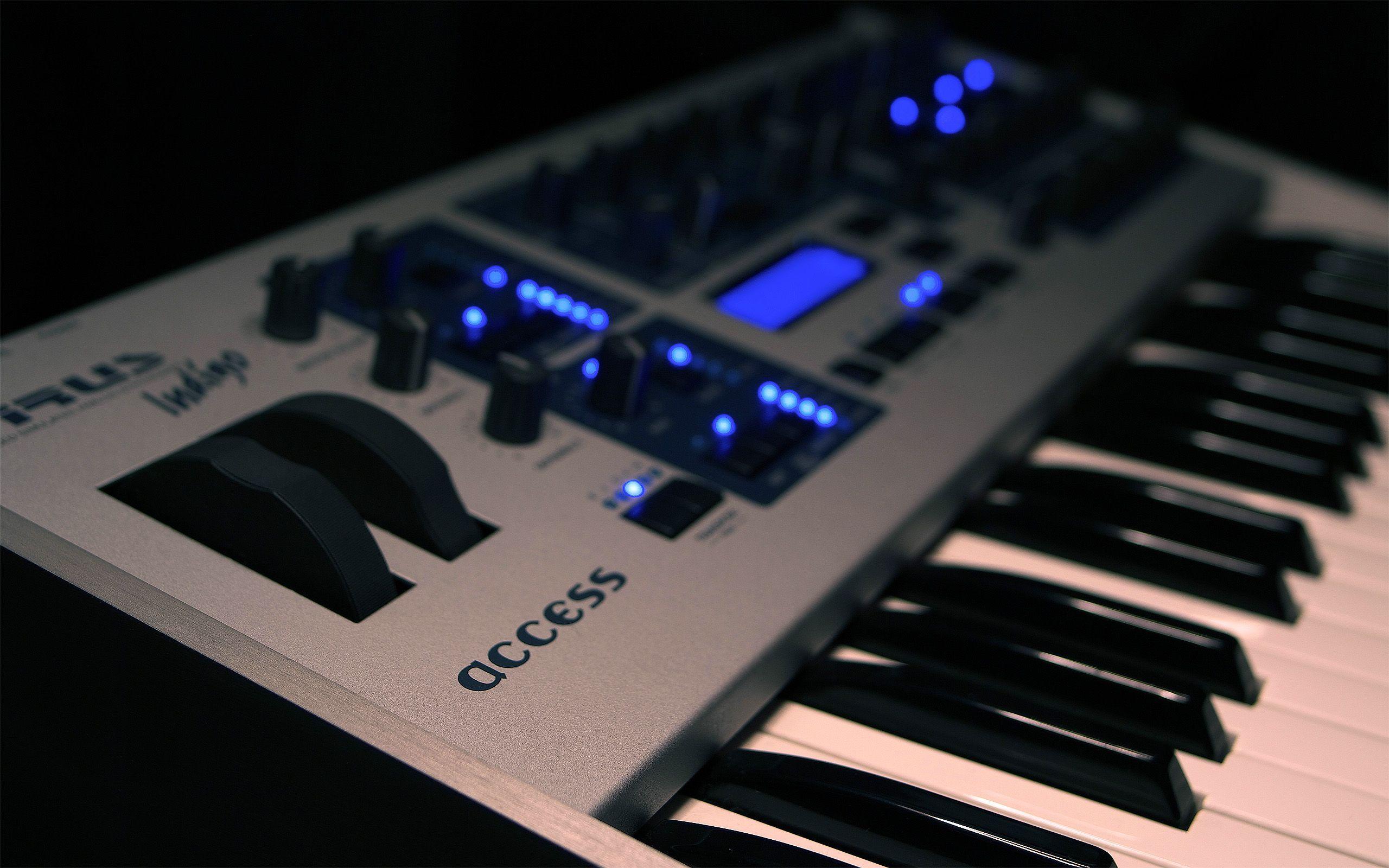 2560x1600 Synthesizer Wallpaper