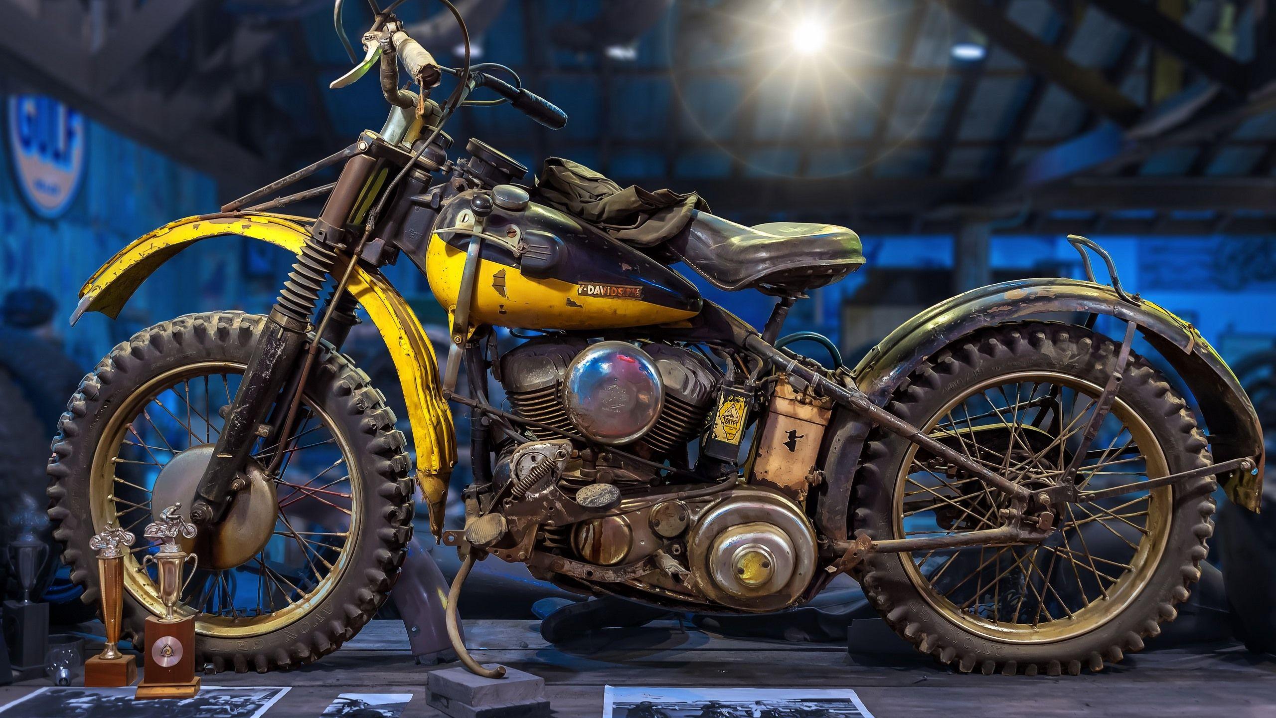 2560x1440 Harley Davidson retro motorcycle wallpaperx1440
