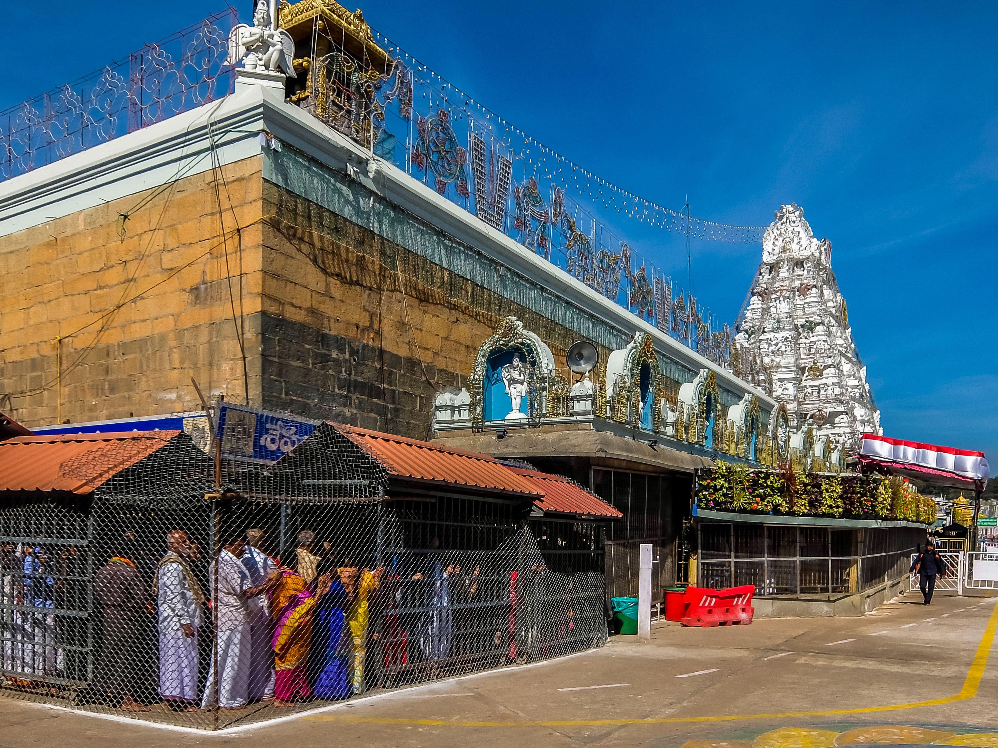 3265x2449 of India's most incredible temples