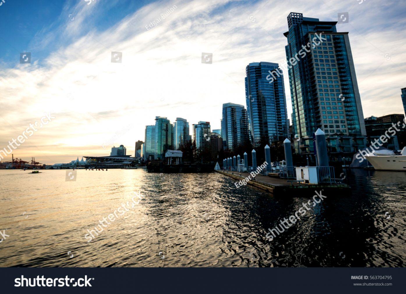 1395x1012 Coal Harbor Vancouver City Photography Wallpaper