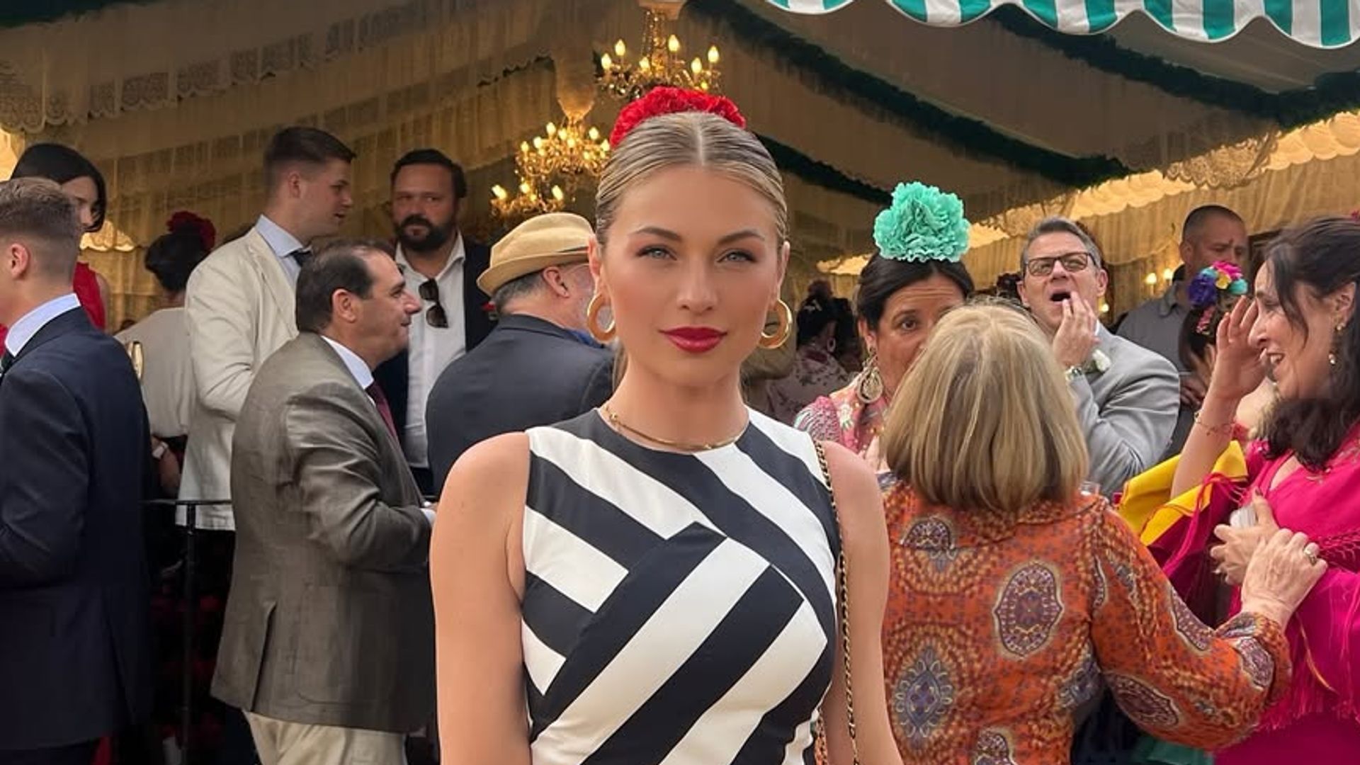 1920x1080 Ludwika Paleta da lecciones de estilo en la feria de Sevilla. ¡HOLA!