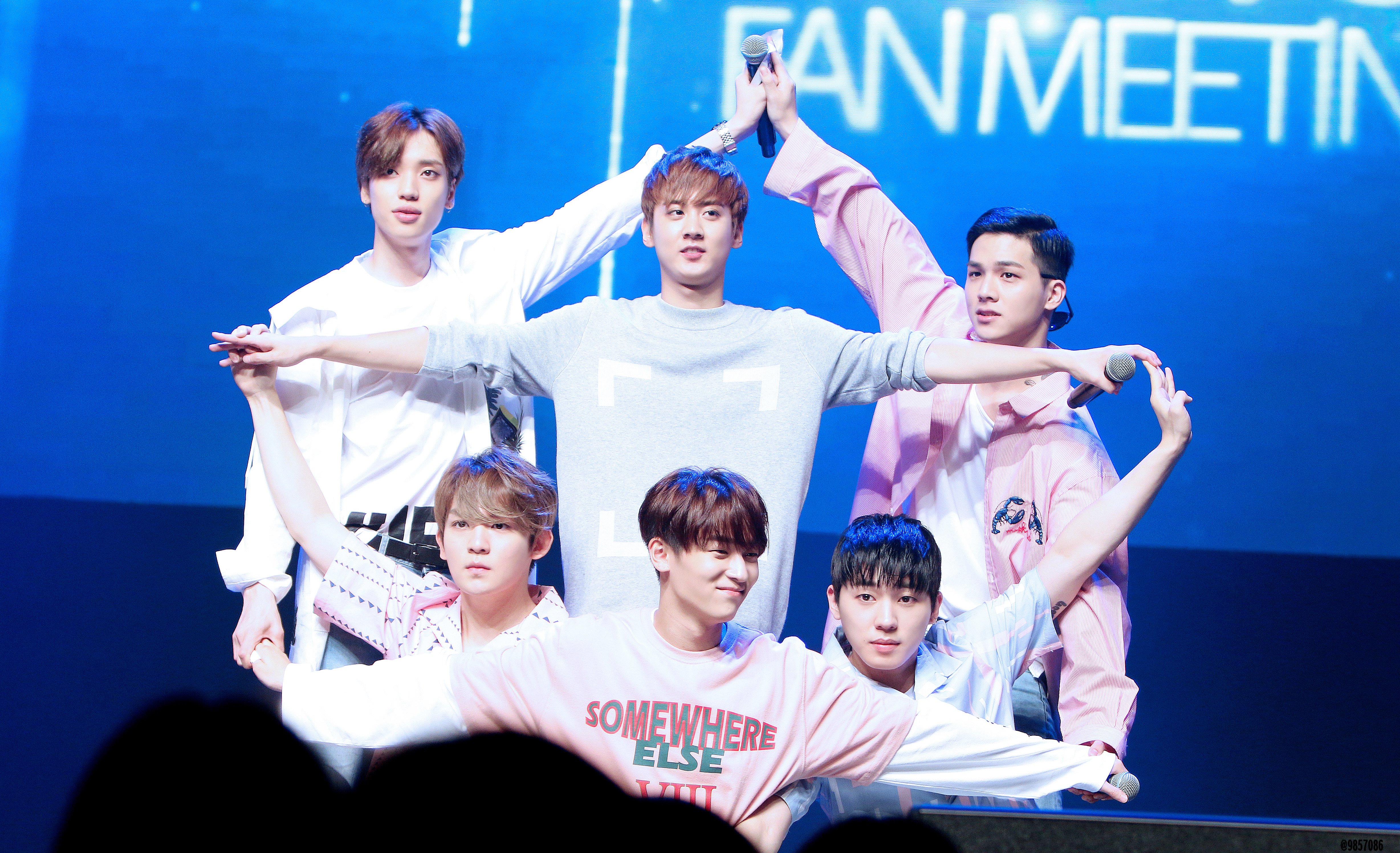 4912x2992 Teen Top