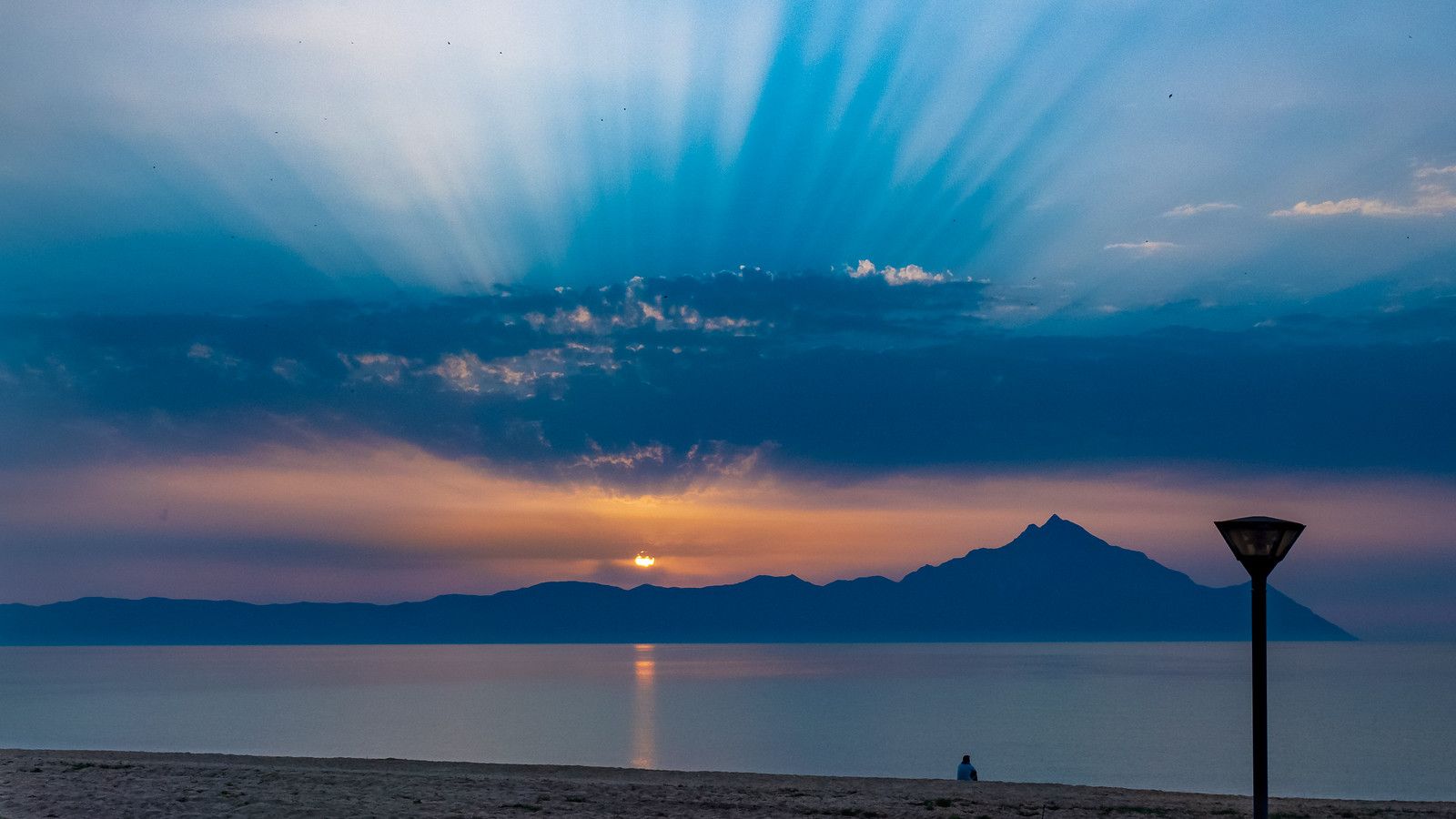 1600x900 Mount Athos (2033m NN) - Άγιον Όρος. View from Sarti - Σά