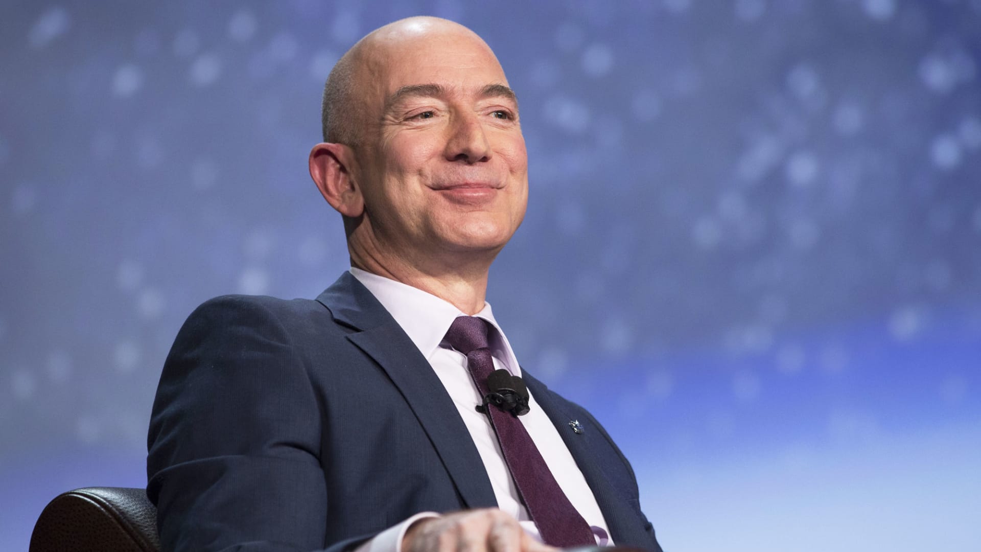 1920x1080 Amazon's Jeff Bezos wealth hits $105.1 billion