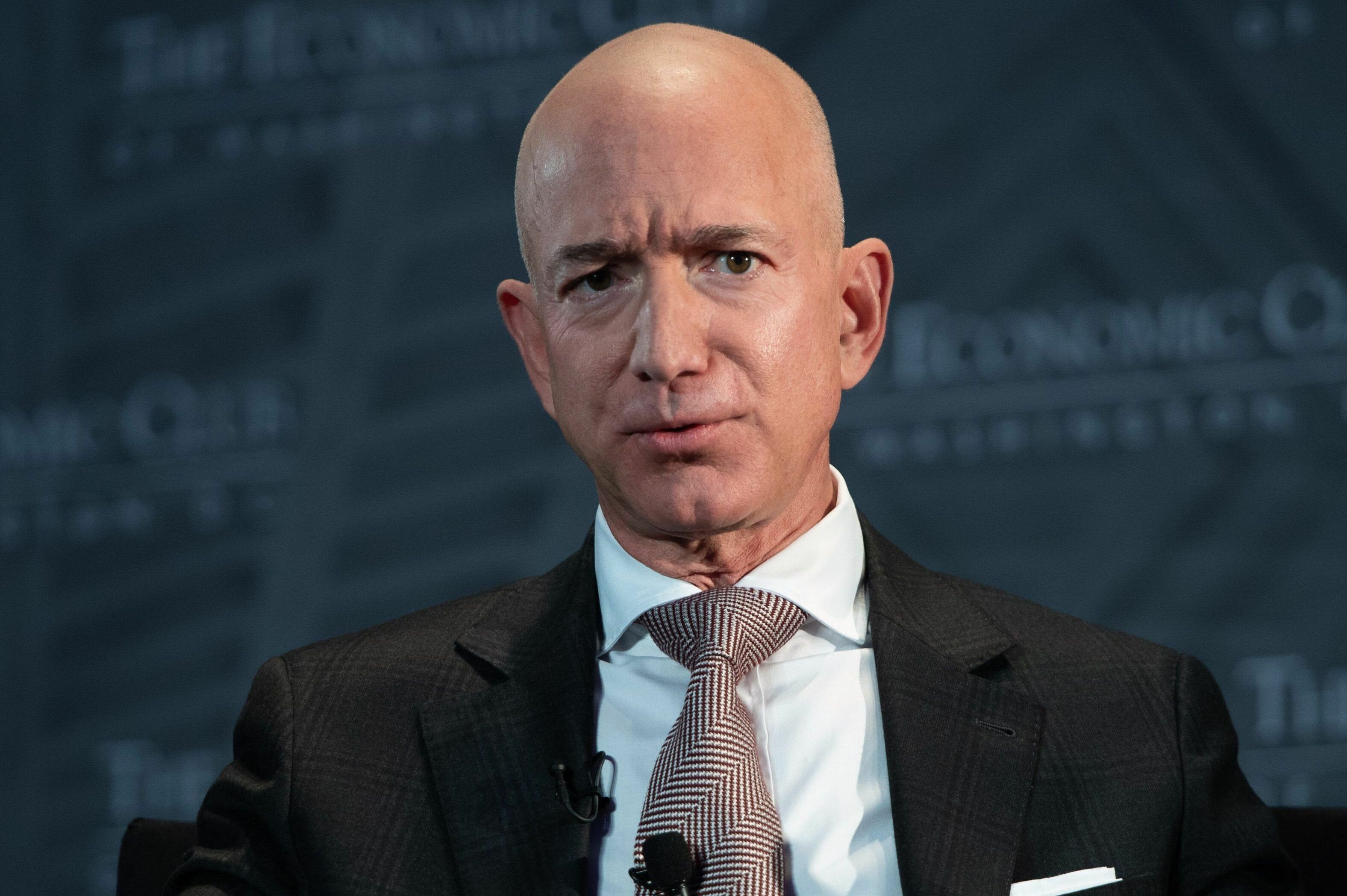 3152x2097 Jeff Bezos Wallpaper