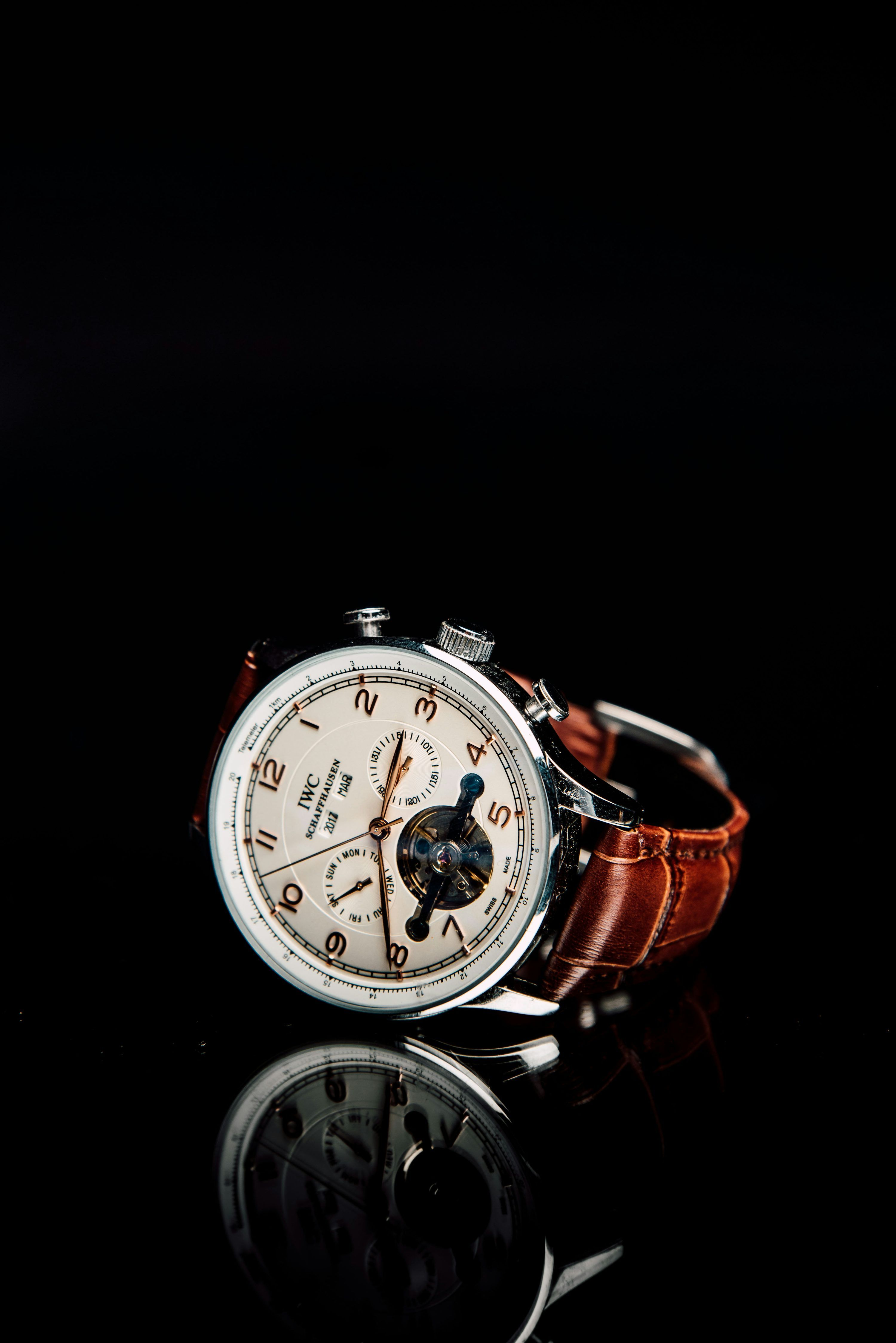3000x4494 Cartier Watch Picture. Download Free Image