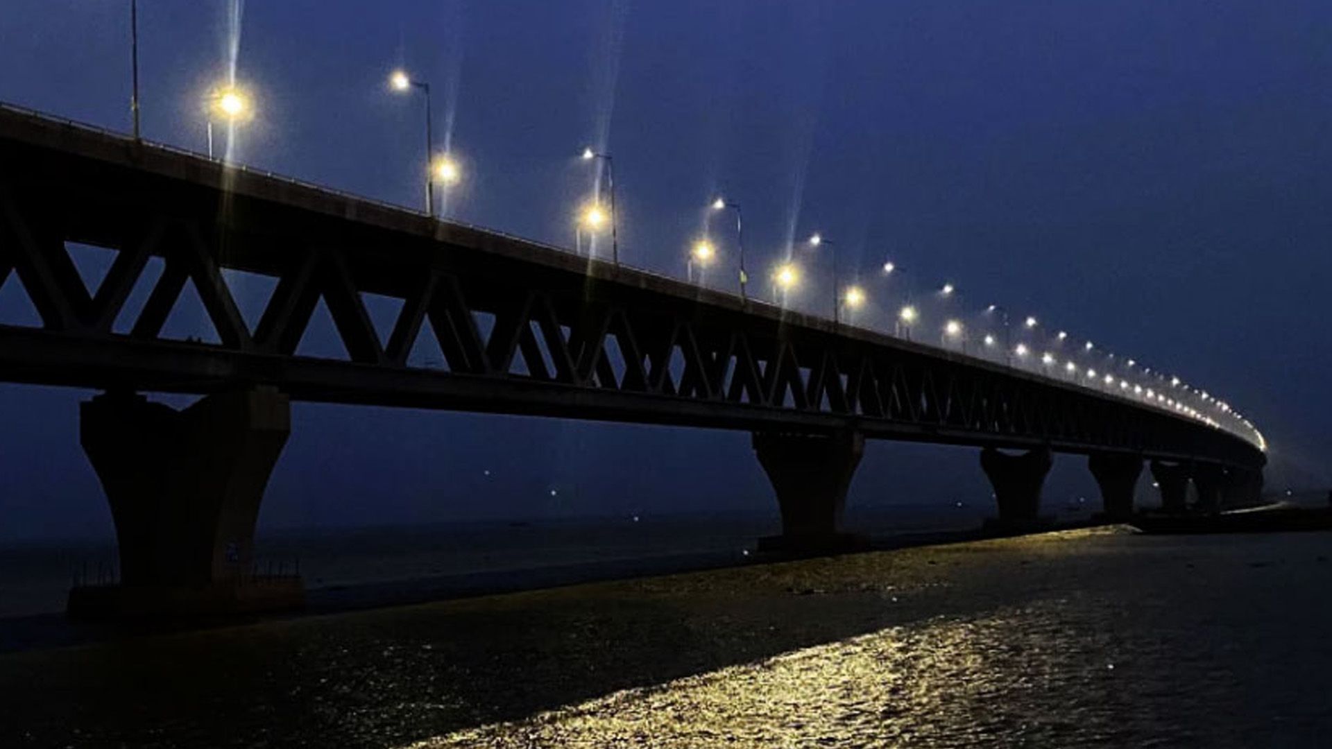 1920x1080 Solar power cuts electricity costs at Padma Bridg
