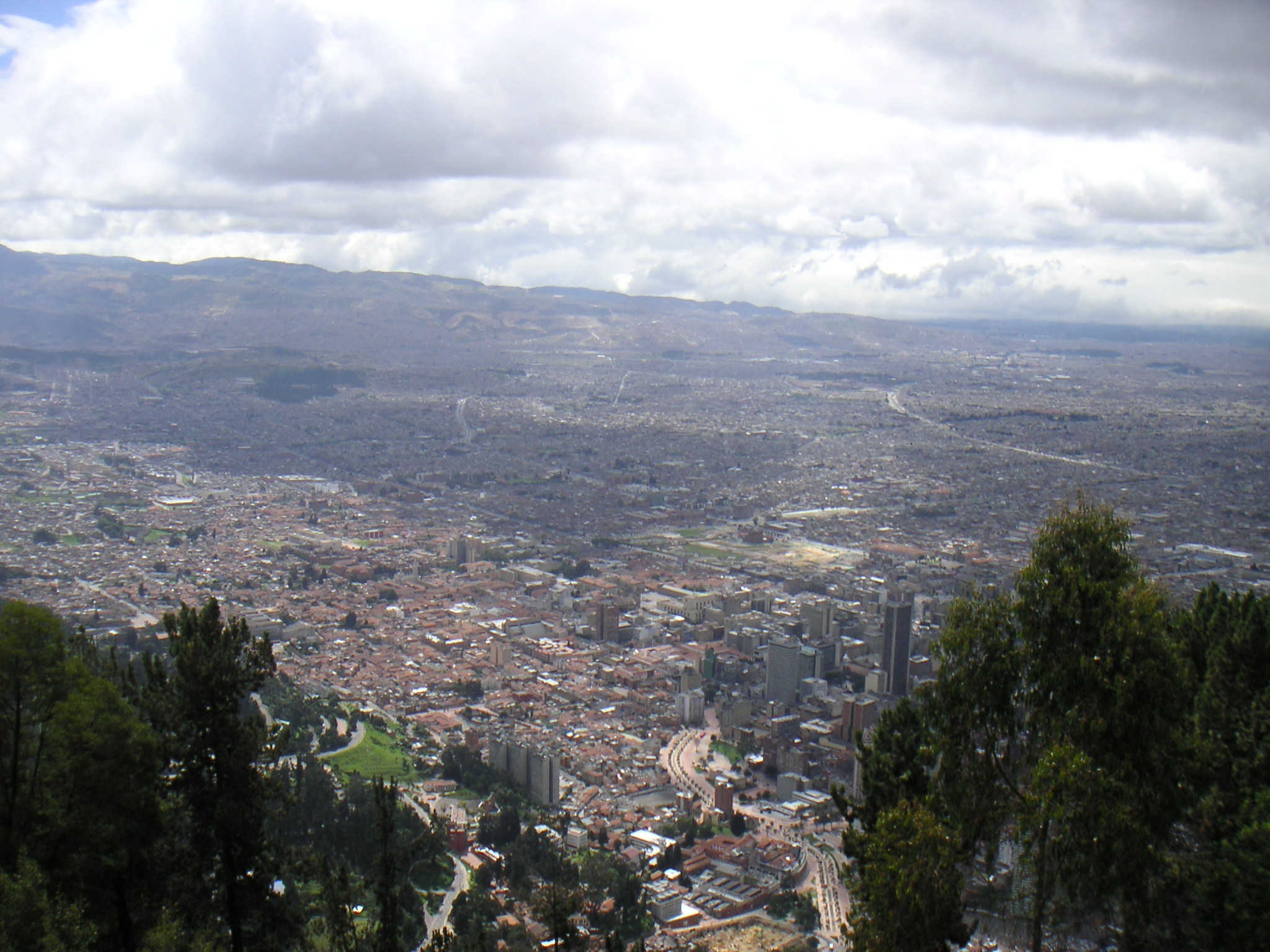 2048x1536 Monserrate