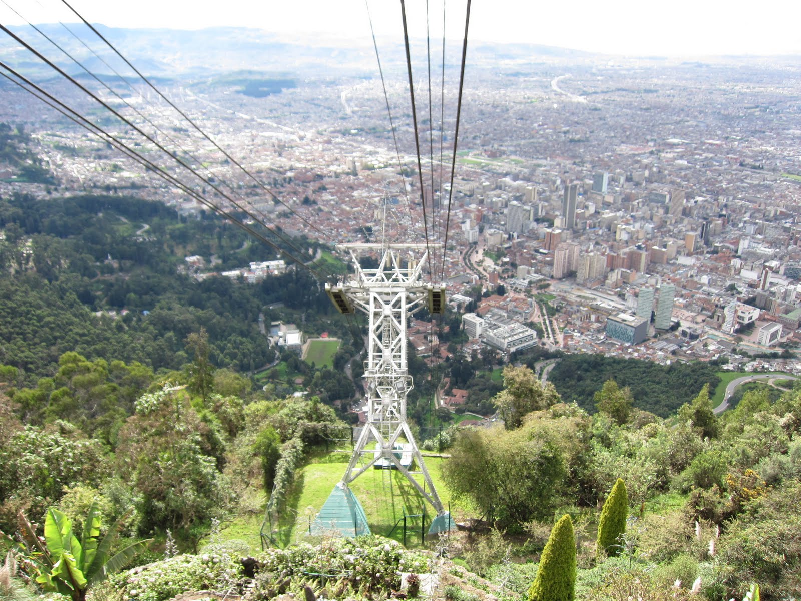 1600x1200 Where Is Darren Now?: Monserrate And Short Brown Girls