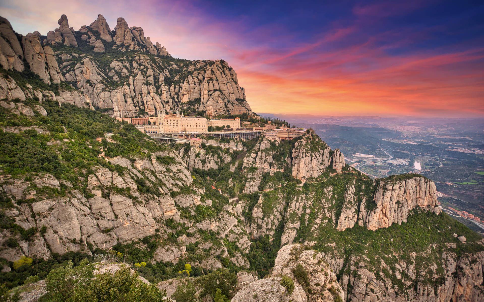 1920x1199 Montserrat Wallpaper