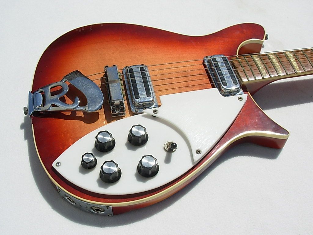 1024x768 Vintage Rickenbacker 625 12 String. vintageguitarz.blo
